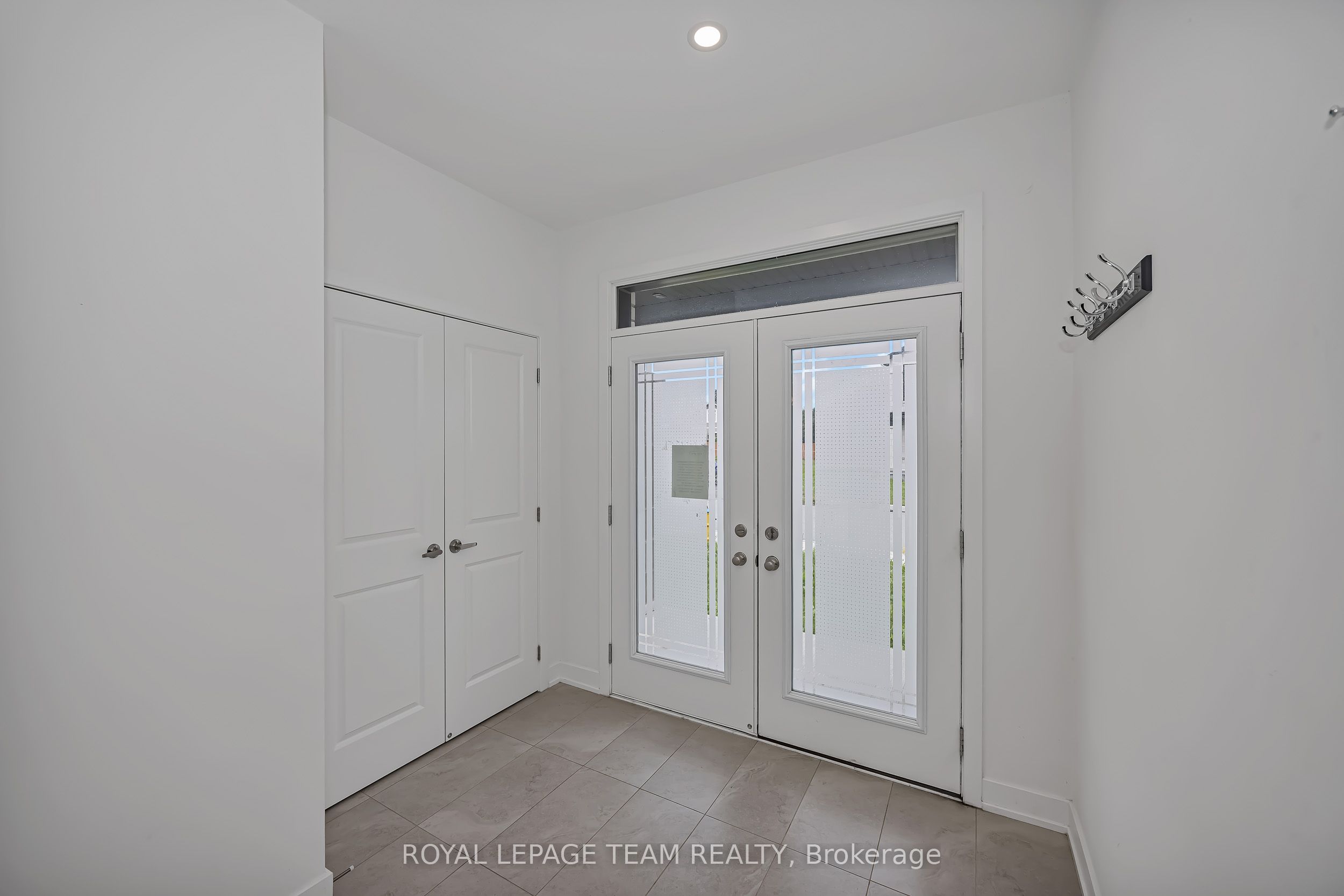779 Ovation Grove, Leitrim, ON K1T 0X6 photo 5