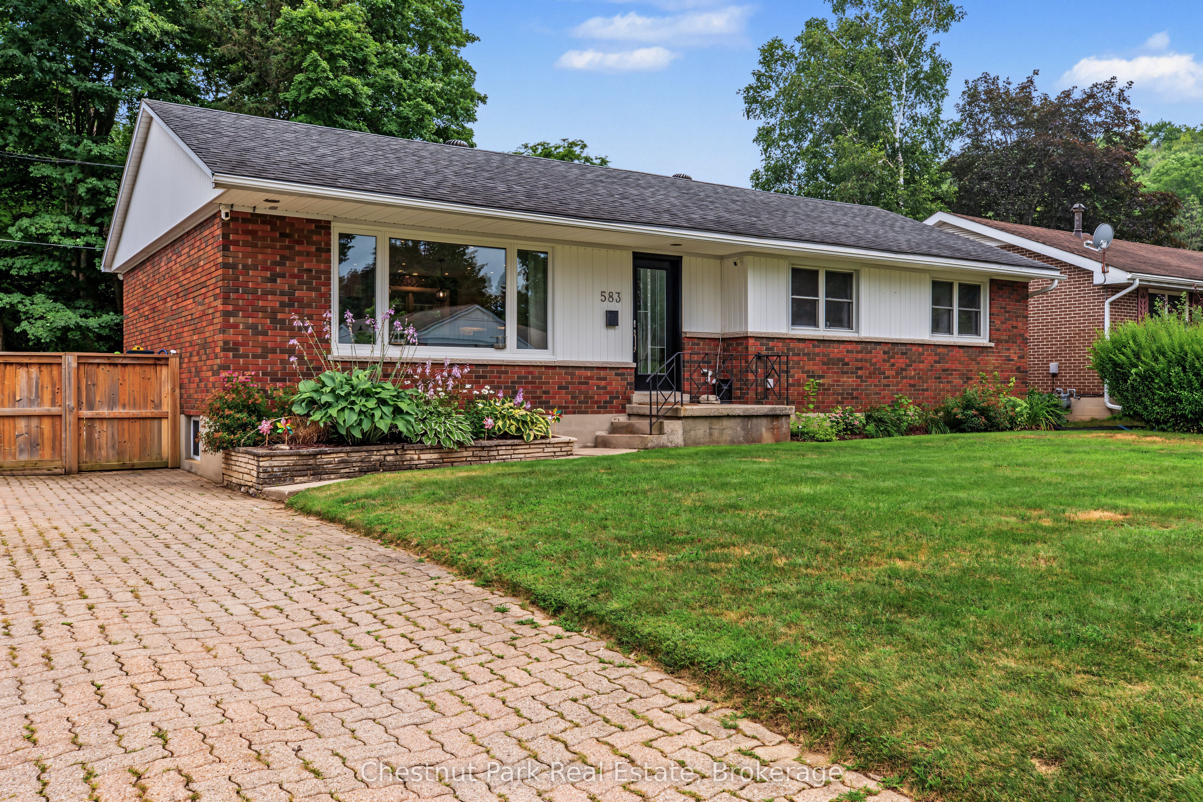 583 6th Street W, Owen Sound, ON N4K 3L2 photo 3
