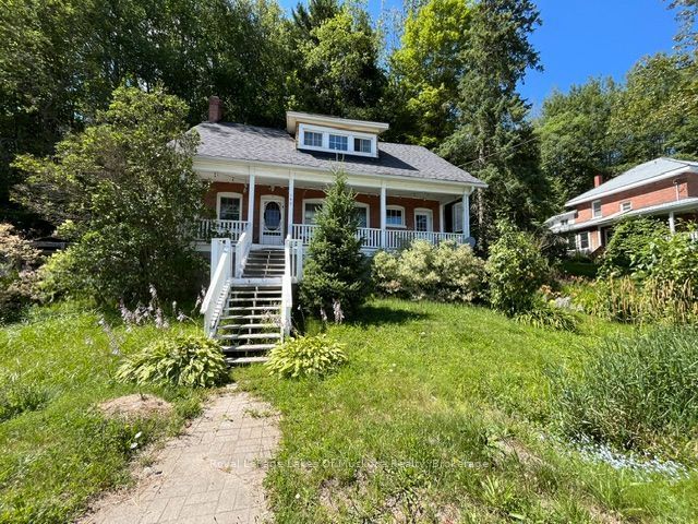 149 Ryerson Crescent, Burk's Falls, ON P0A 1C0 photo 2