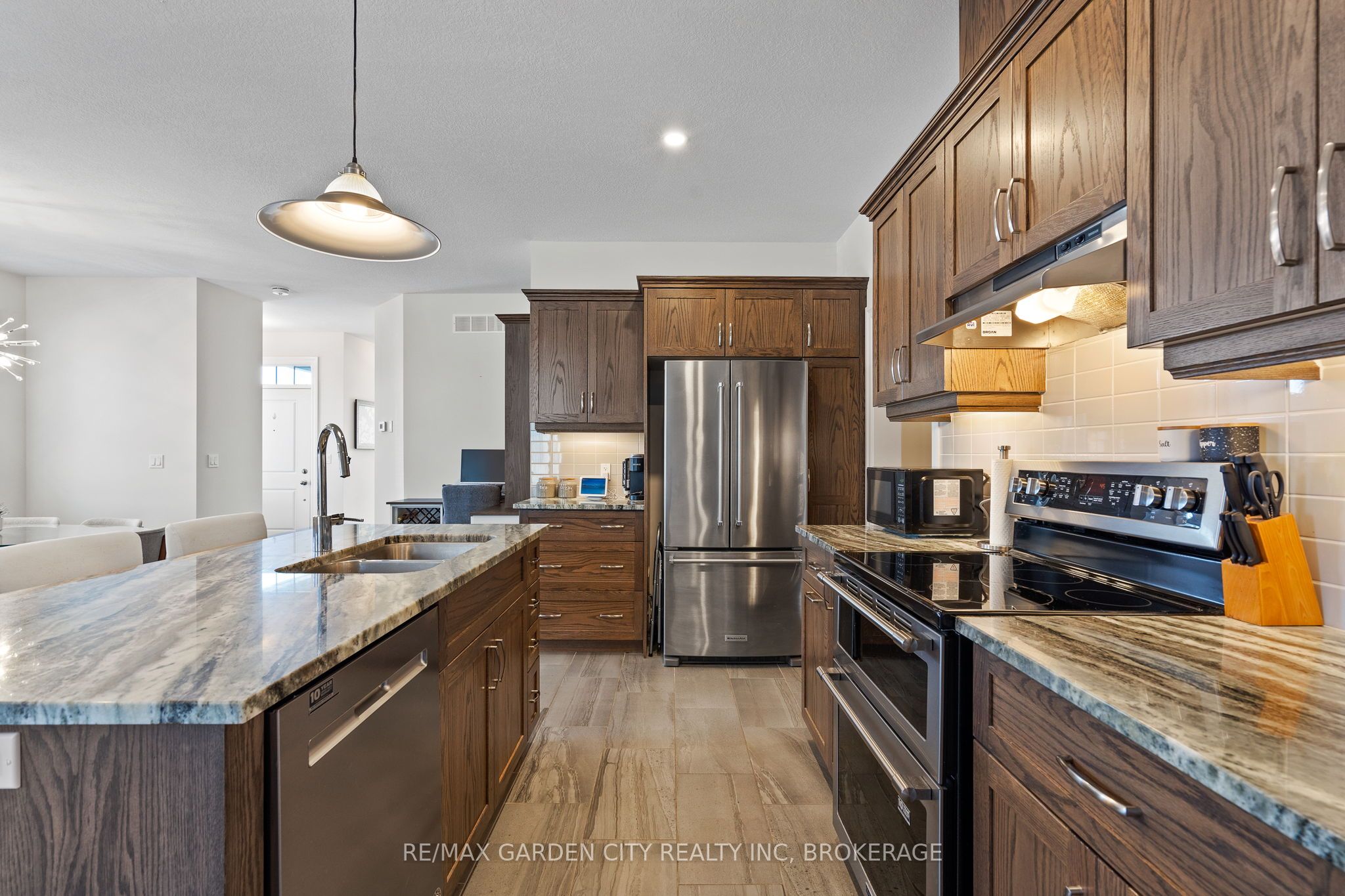 54 BORDEN Trail, Welland, ON L3B 5X1 photo 4