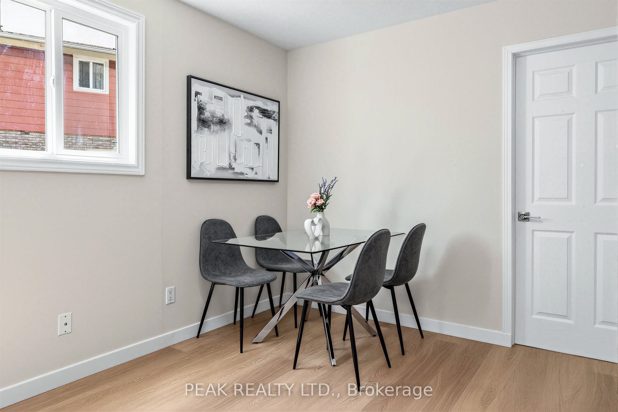 506 Lonelm Court A, Waterloo, ON N2L 5E1 photo 5