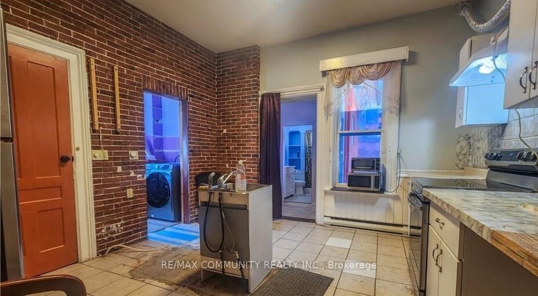 561 Gould Street, South Bruce Peninsula, ON N0H 2T0 photo 4