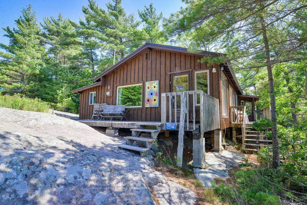 25744 Georgian Bay Shr, Georgian Bay, ON P0E 1E0