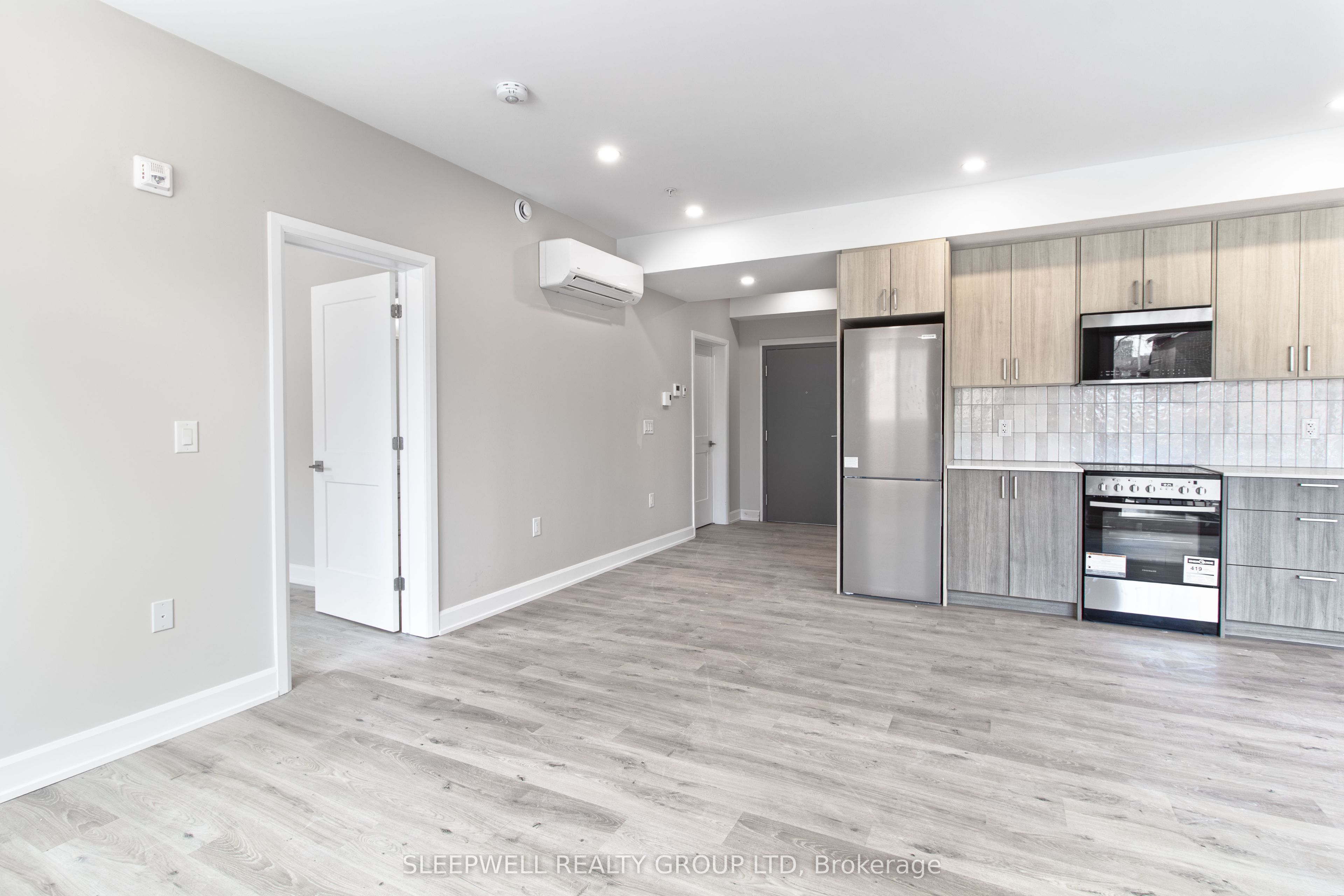 370 Cambridge Street N 403, West Centre Town, ON K1R 7B7 photo 5