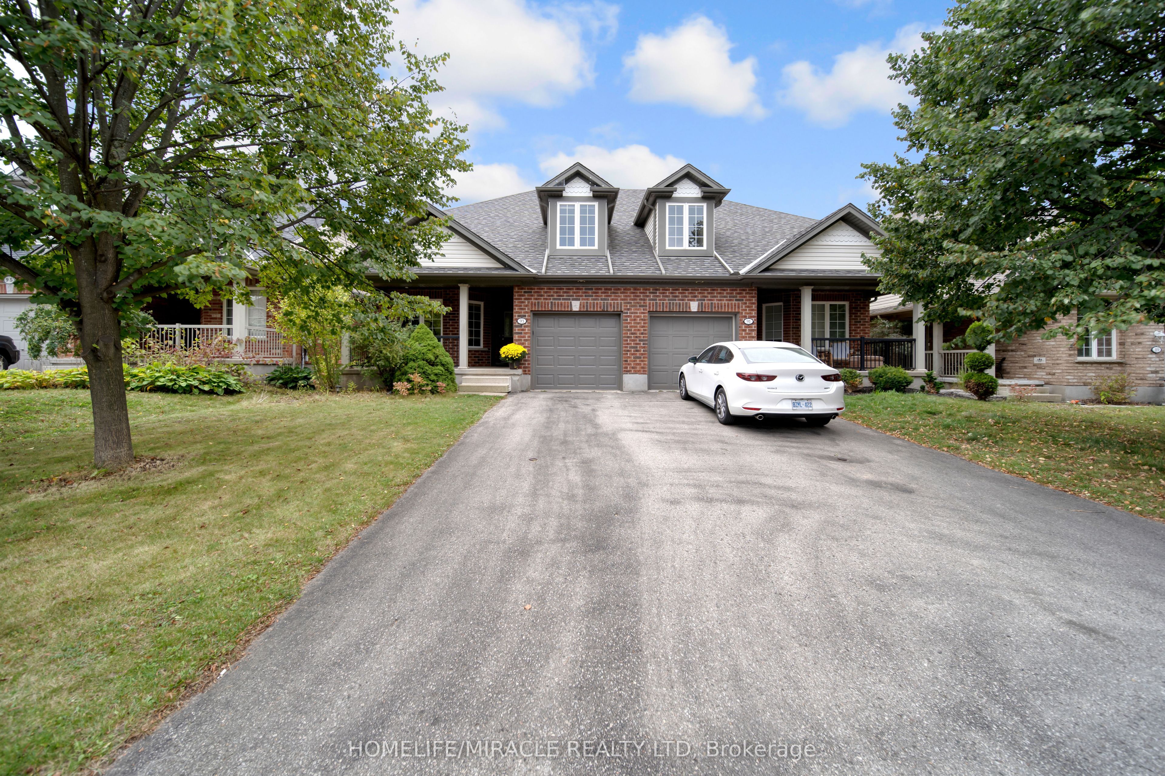 93 Lynch Circle, Guelph, ON N1L 1R8 photo 2