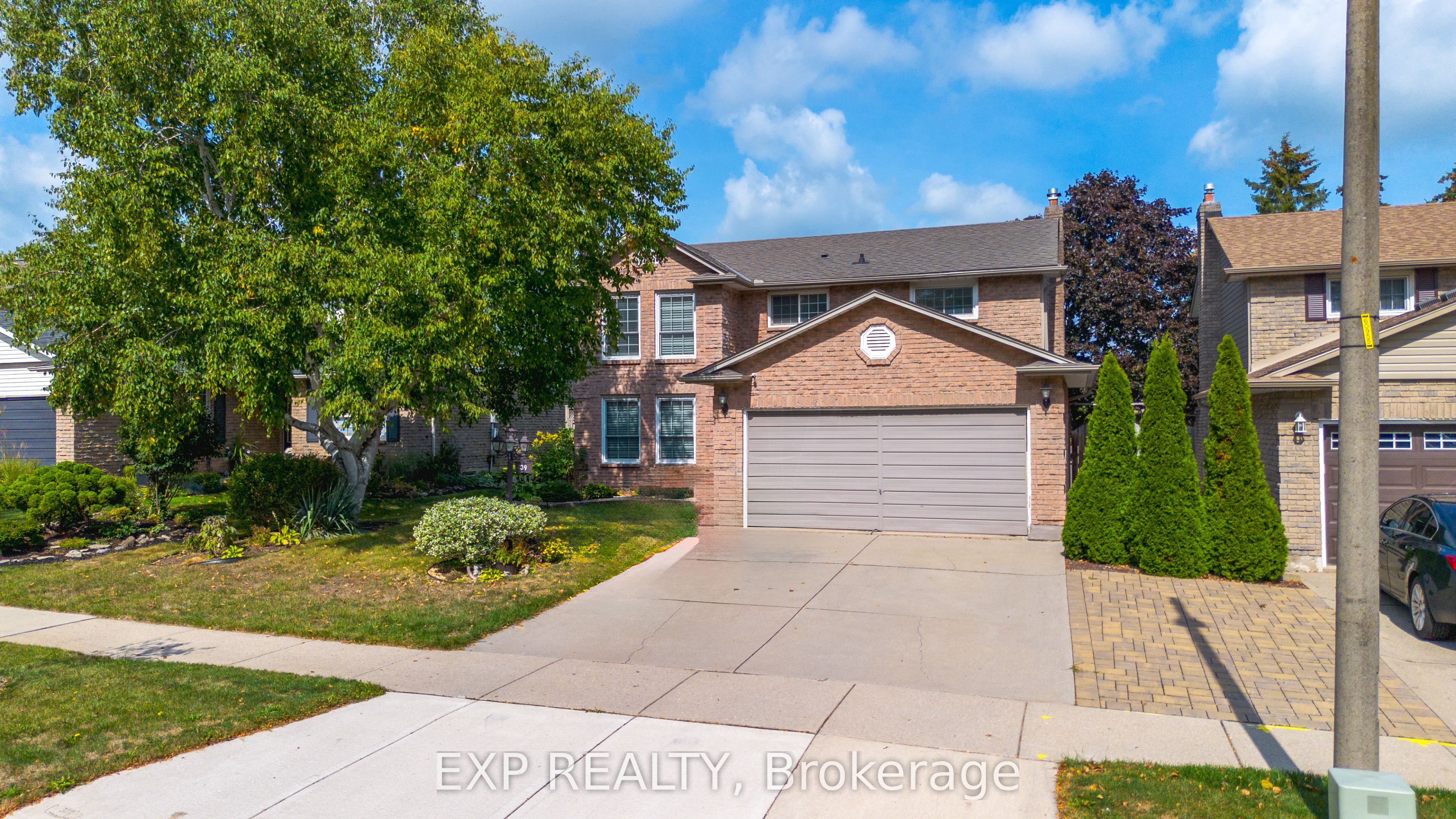 39 Ainsworth Street, Hamilton, ON L8J 1T2 photo 2