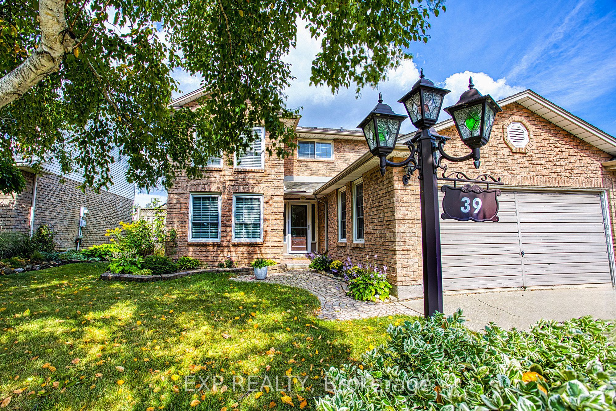39 Ainsworth Street, Hamilton, ON L8J 1T2 photo 3