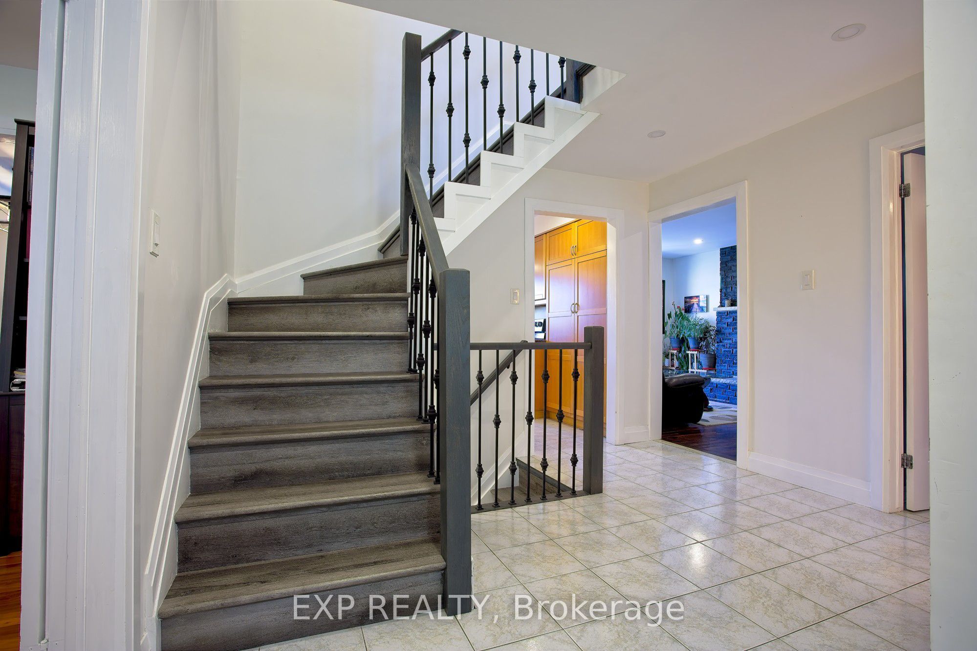 39 Ainsworth Street, Hamilton, ON L8J 1T2 photo 4