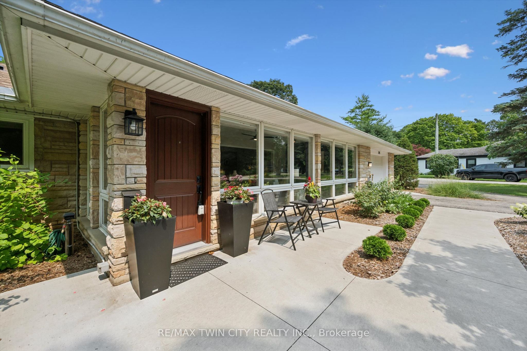 395 Blue Heron Ridge, Cambridge, ON N3H 3H2 photo 3
