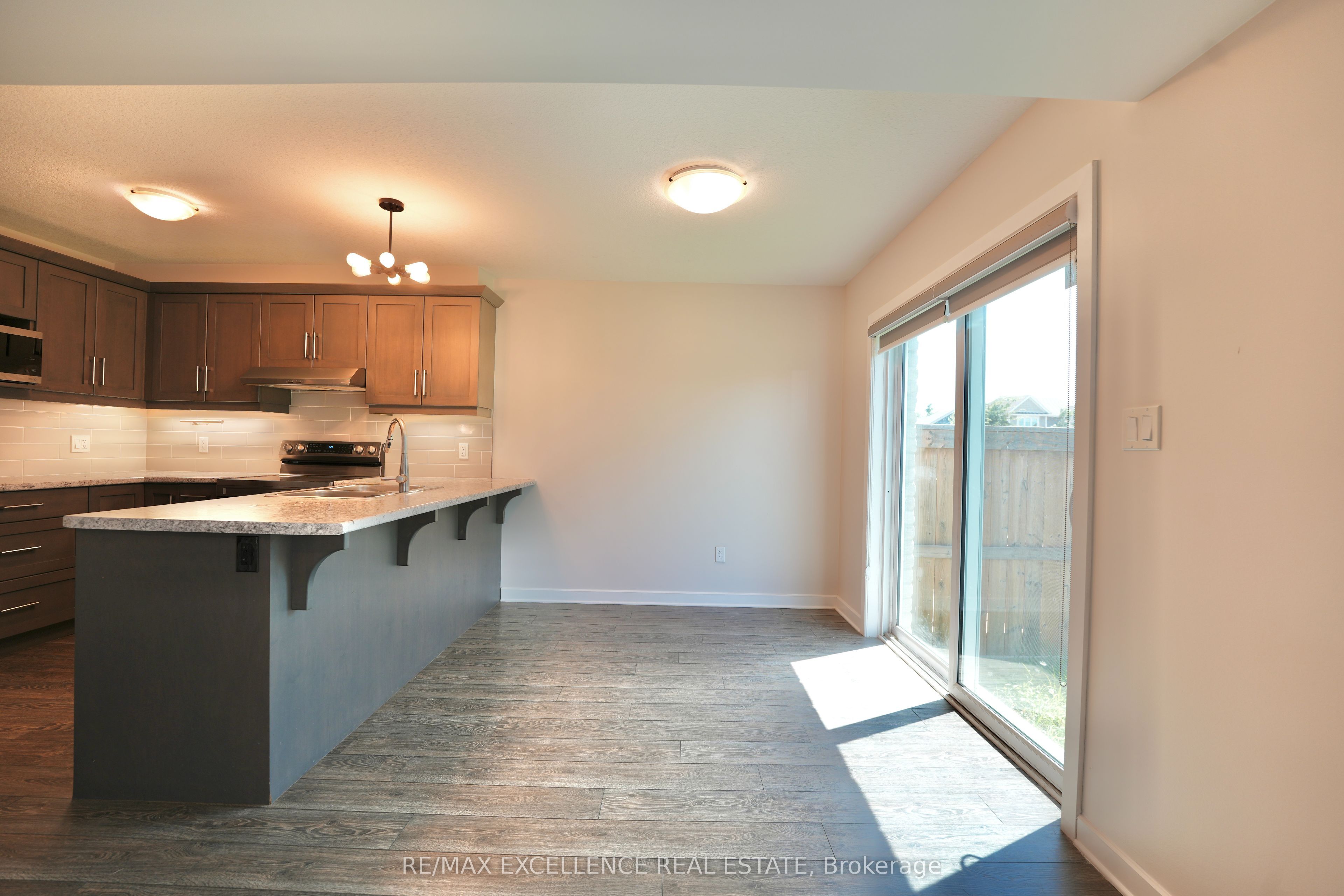18 Weir Crescent, St. Thomas, ON N5R 0L7 photo 5