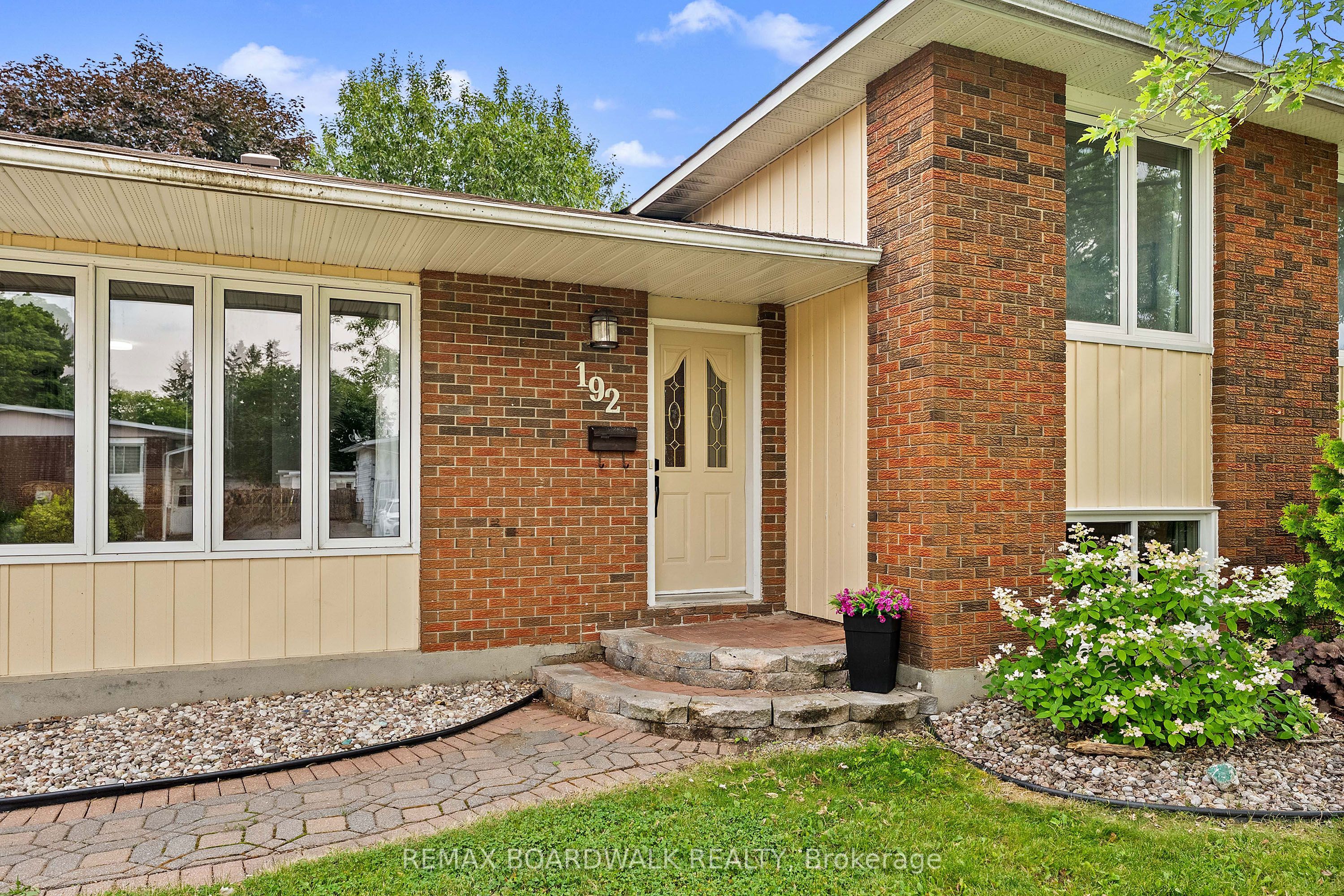 192 Allan Drive, Arnprior, ON K7S 2S9 photo 2