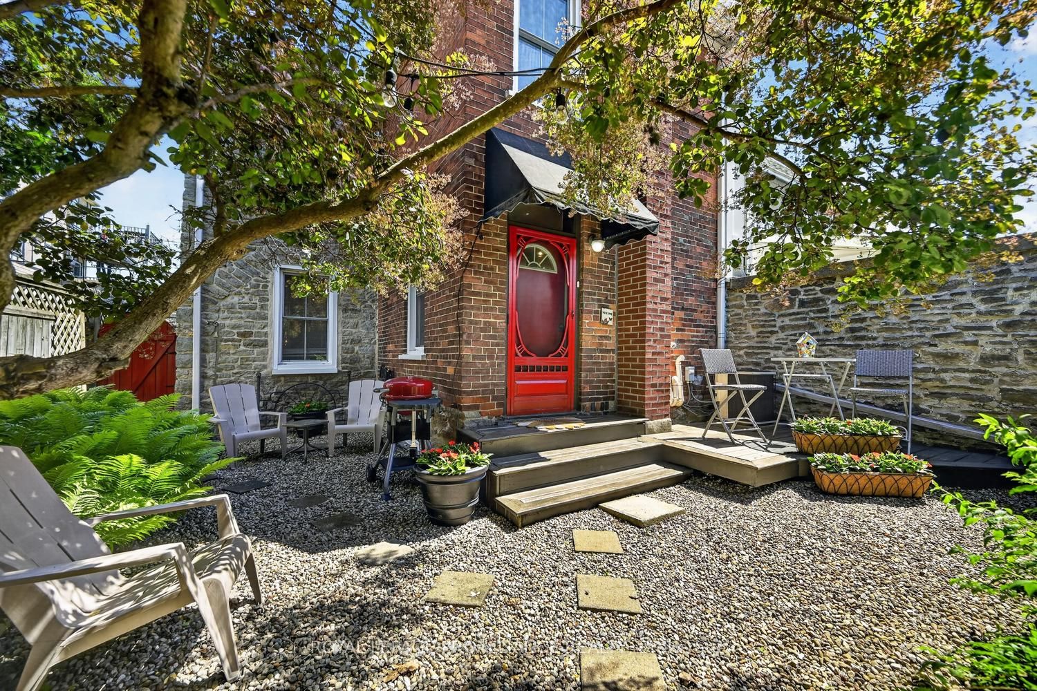 34 Water Street W, Brockville, ON K6V 3L3