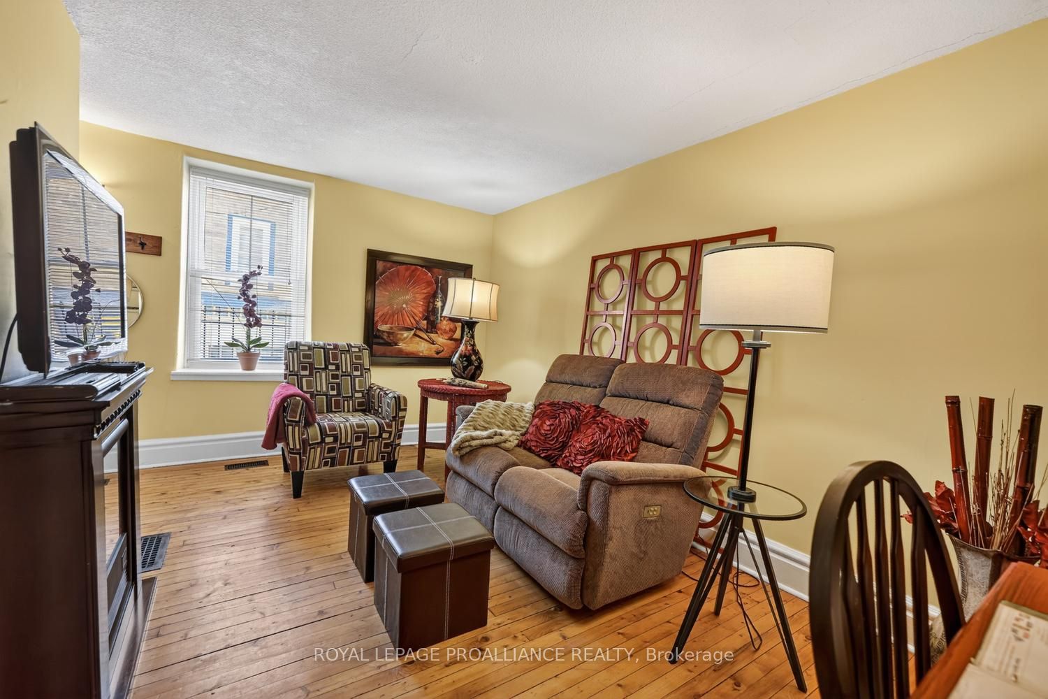 34 Water Street W, Brockville, ON K6V 3L3 photo 3