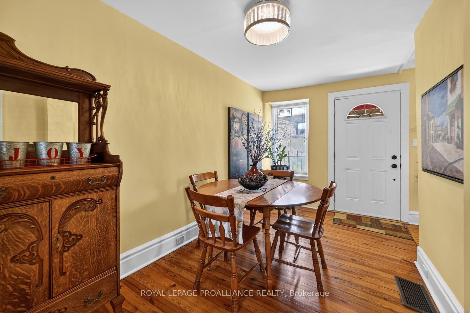 34 Water Street W, Brockville, ON K6V 3L3 photo 5