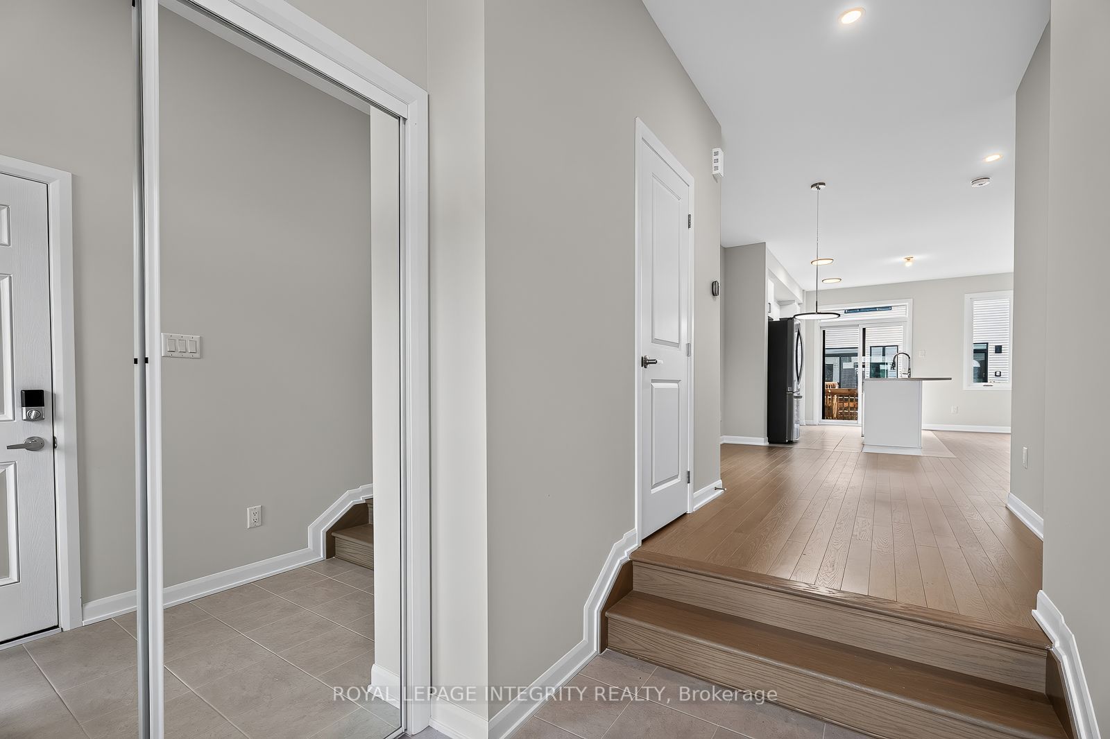 740 Tadpole Crescent, Barrhaven, ON K2J 7N1 photo 4