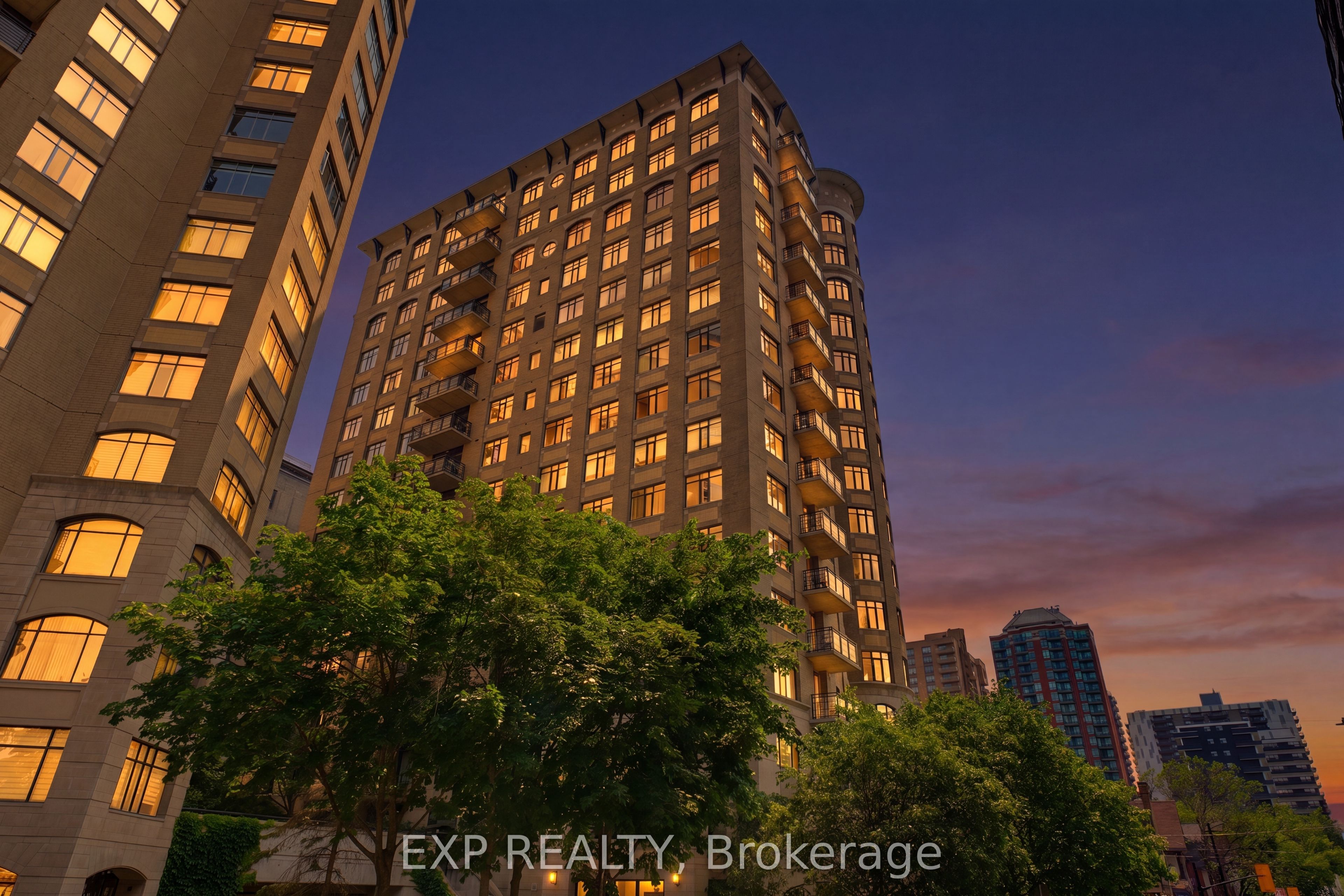 95 Bronson Avenue 905, Ottawa Centre, ON K1R 1E2