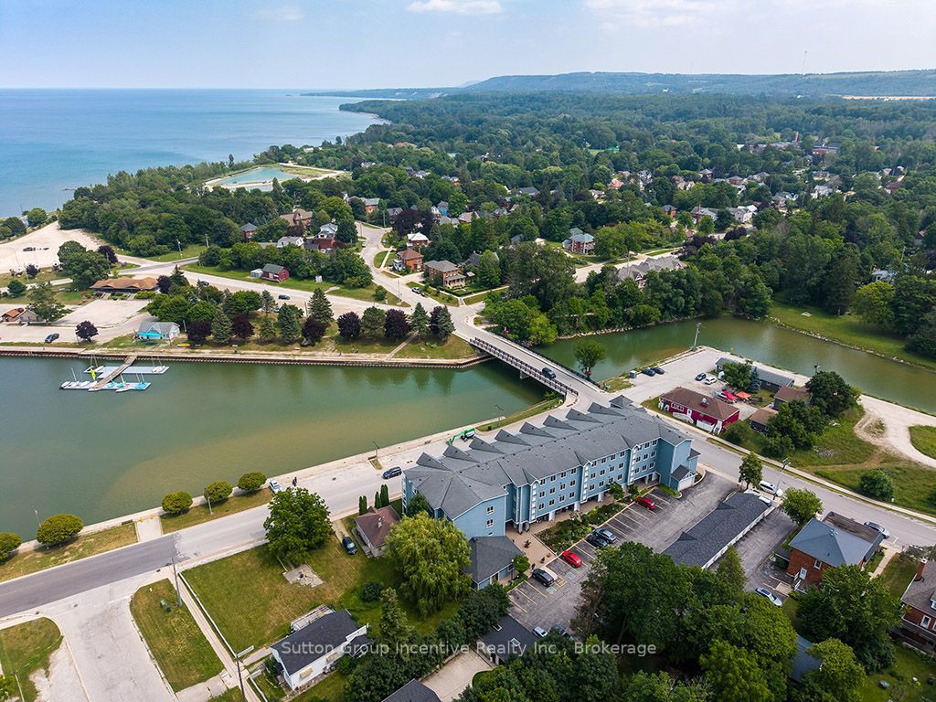 34 Bayfield Street 404, Meaford, ON N4L 1Y2