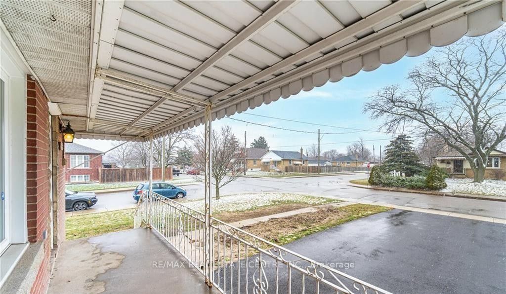 364 EAST 14TH Street Upper Floor Only, Hamilton, ON L9A 4C4 photo 5