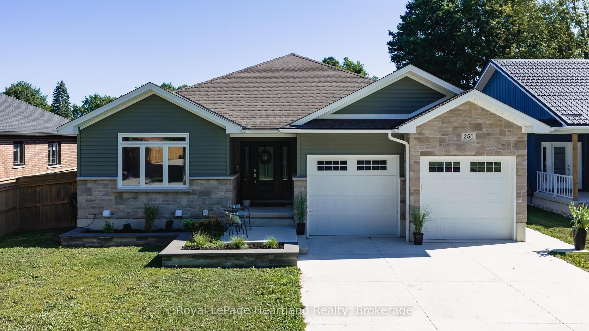 250 Wellington Street, North Huron, ON N0M 1H0
