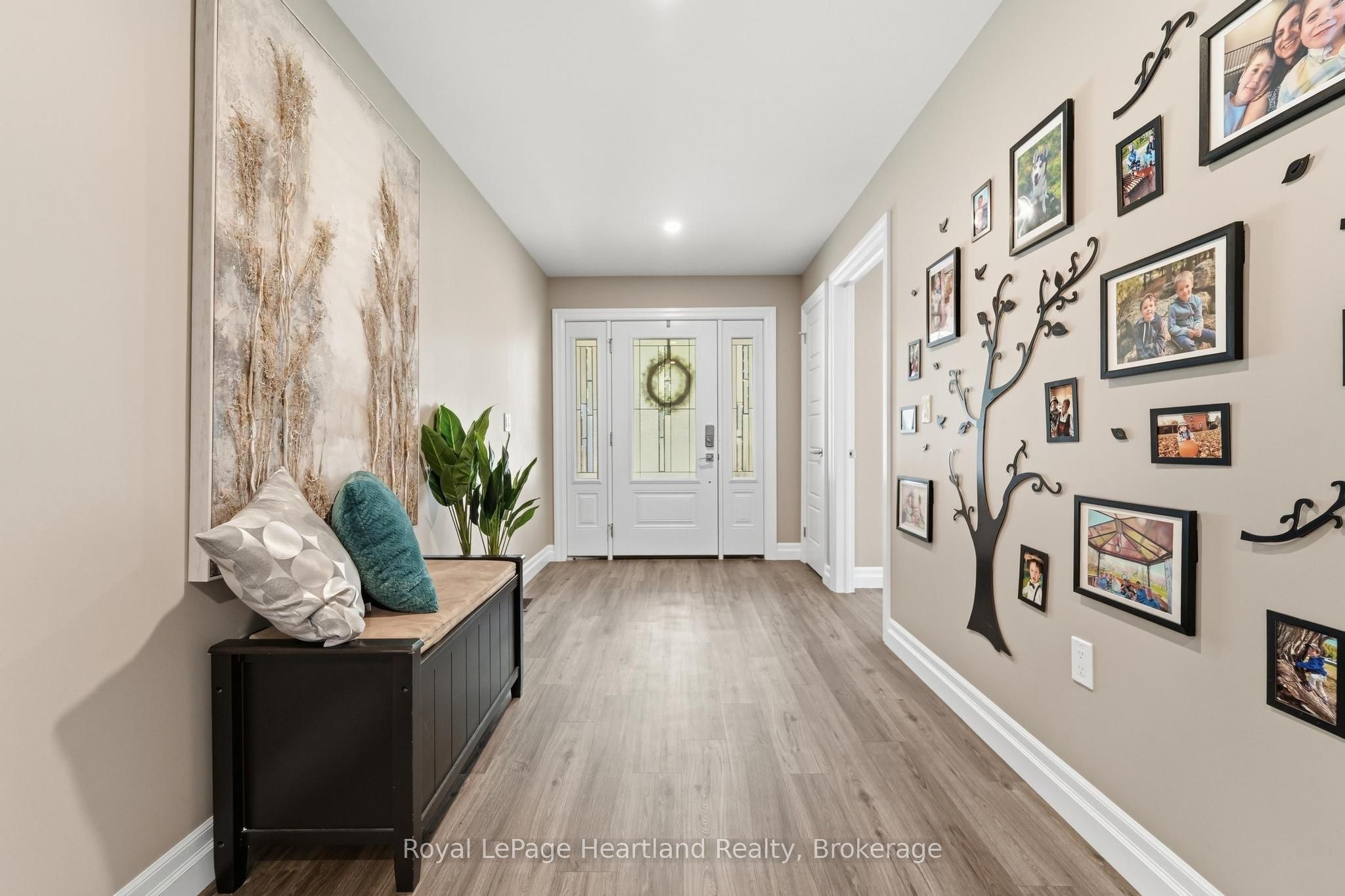 250 Wellington Street, North Huron, ON N0M 1H0 photo 5