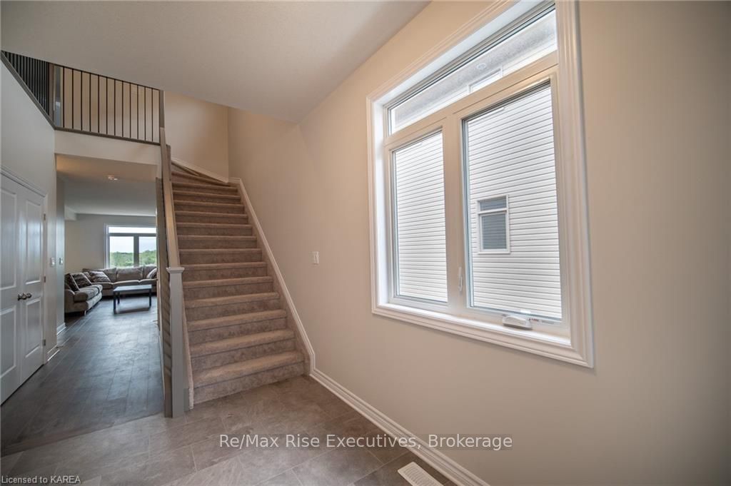 1673 Brookedayle Avenue, Kingston, ON K7P 0T1 photo 5