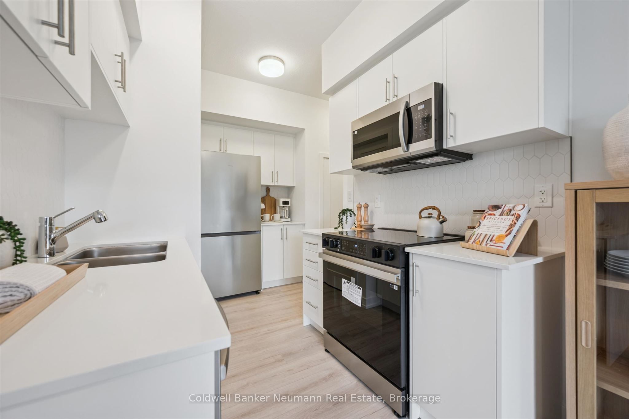 940 St David Street N 107, Centre Wellington, ON N1M 0L7 photo 5