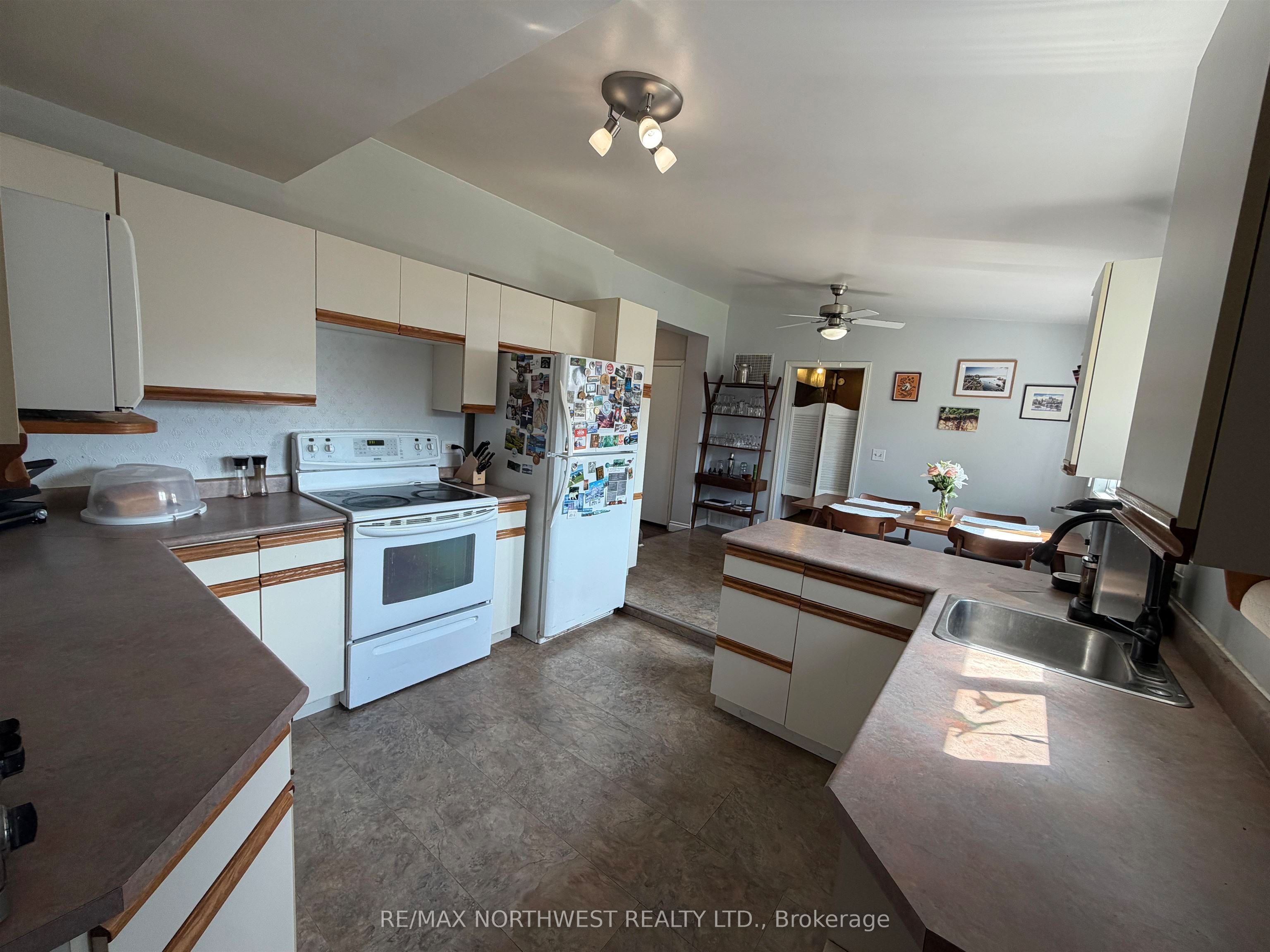 320 Tenth Street, Kenora, ON P0X 1C0 photo 4