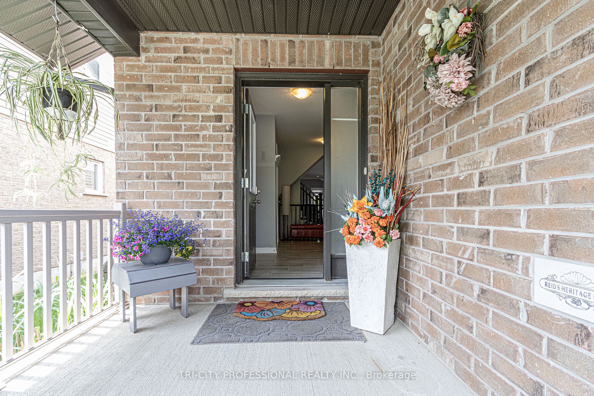 53 Aberdeen Street, Centre Wellington, ON N1M 0C1 photo 2