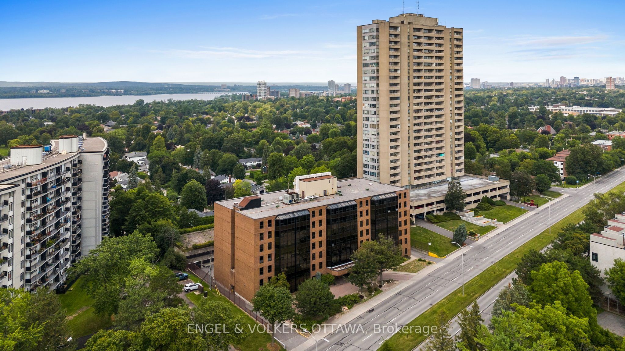 2019 Carling Avenue 104, Carlingwood - Westboro and Area, ON K2A 4A2 photo 3