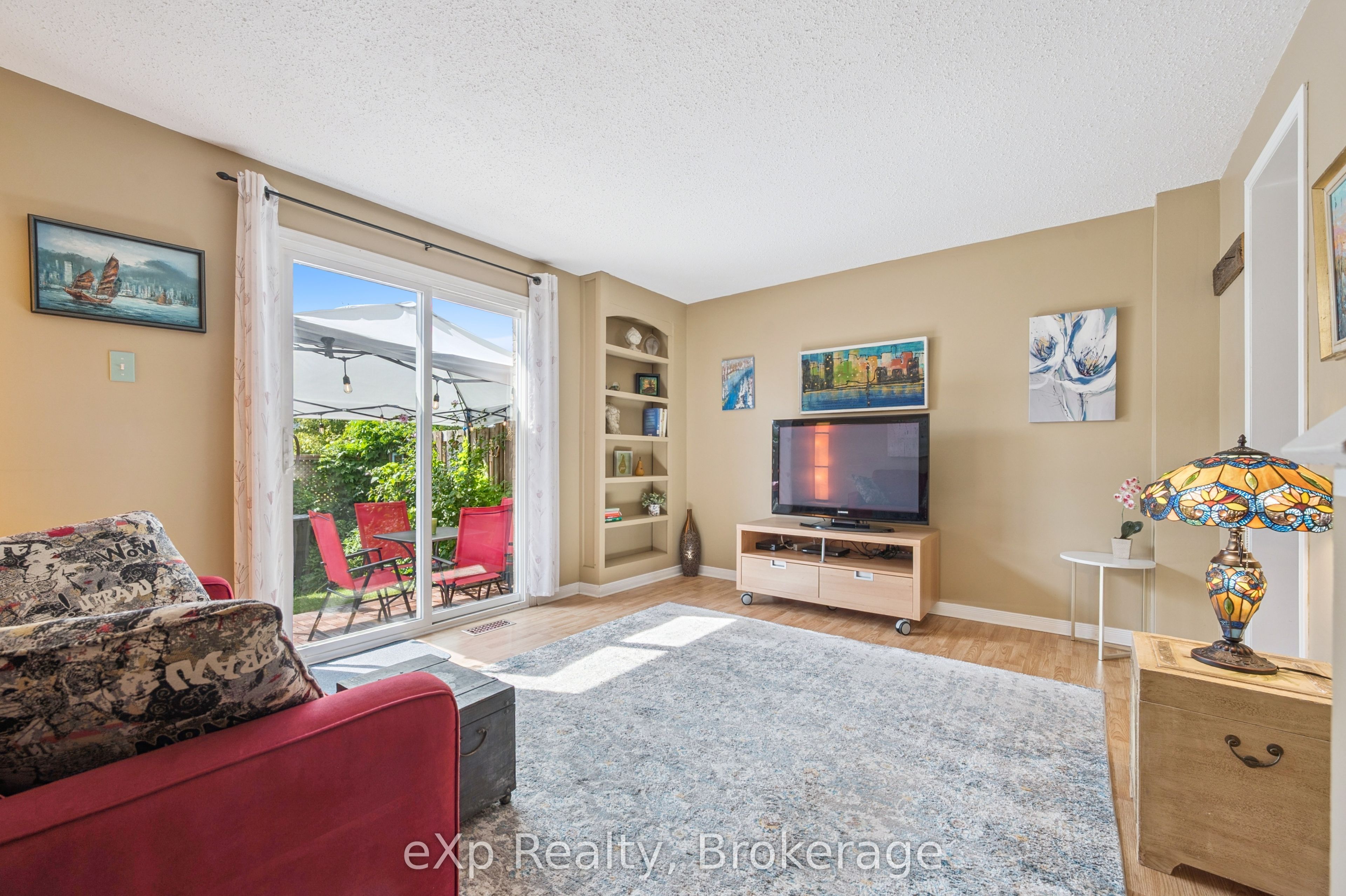 40 Silvercreek Parkway N 44, Guelph, ON N1H 7X5
