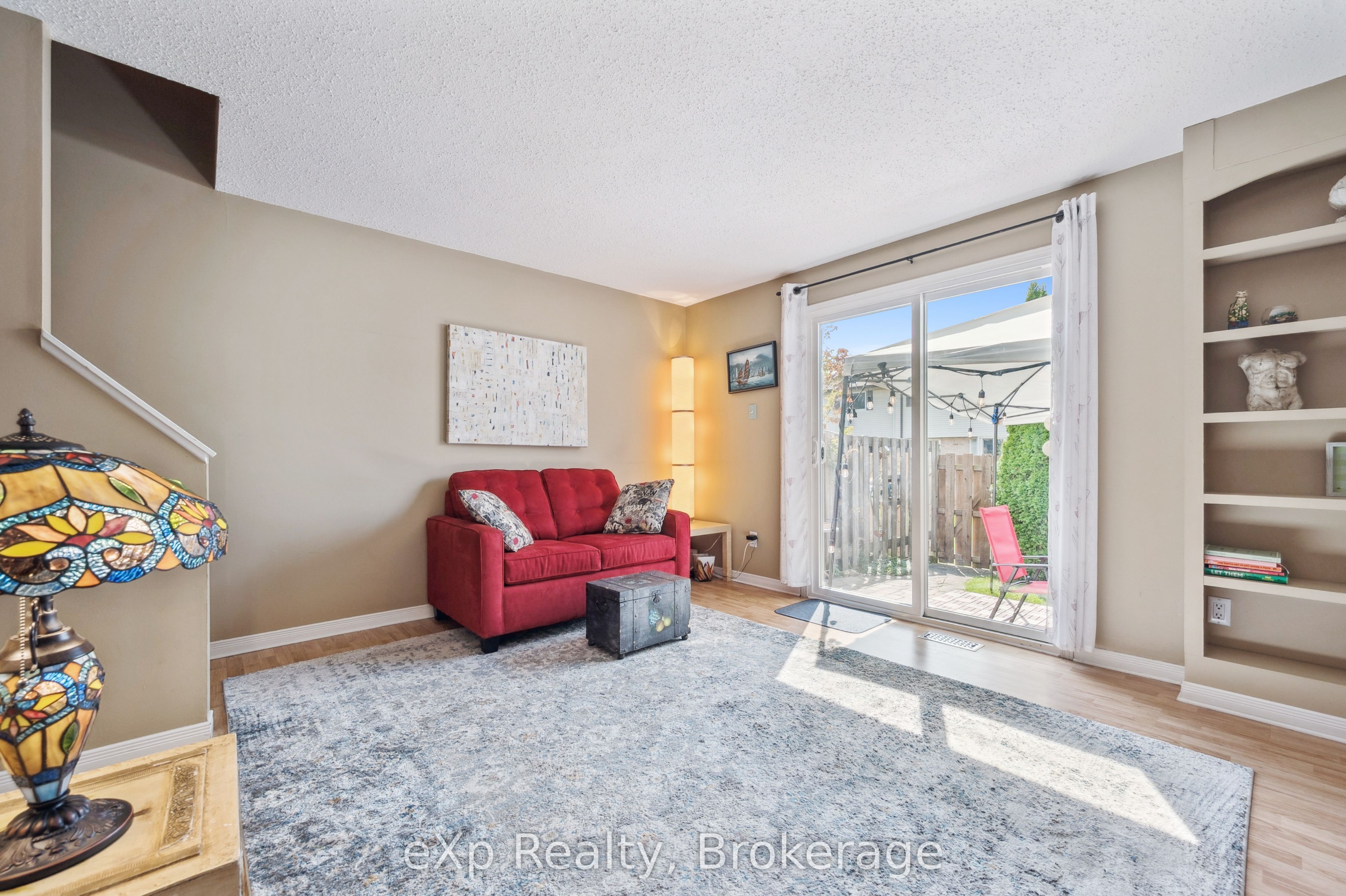 40 Silvercreek Parkway N 44, Guelph, ON N1H 7X5 photo 2