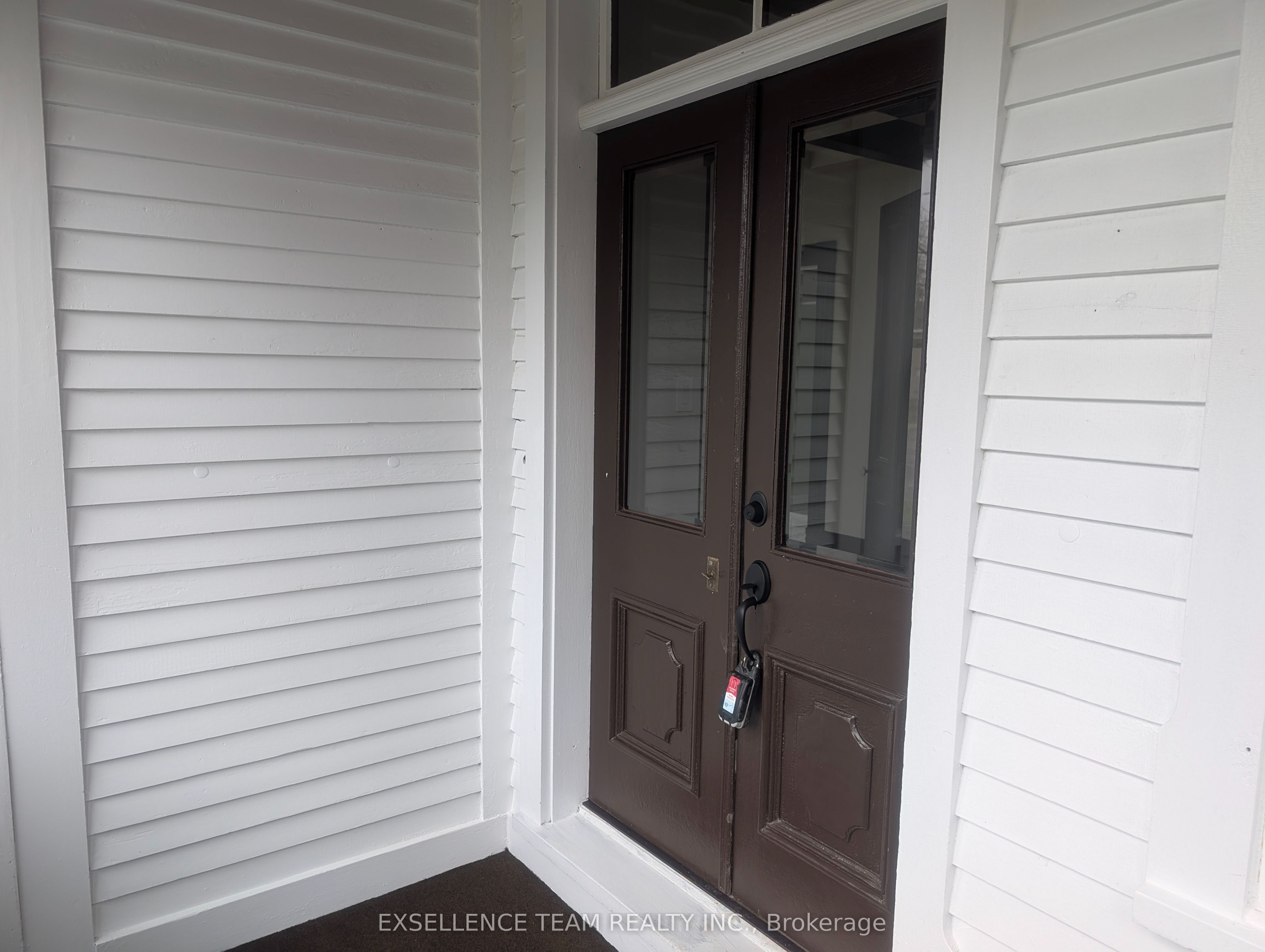 241 Sydney Street, Cornwall, ON K6H 3H3 photo 2