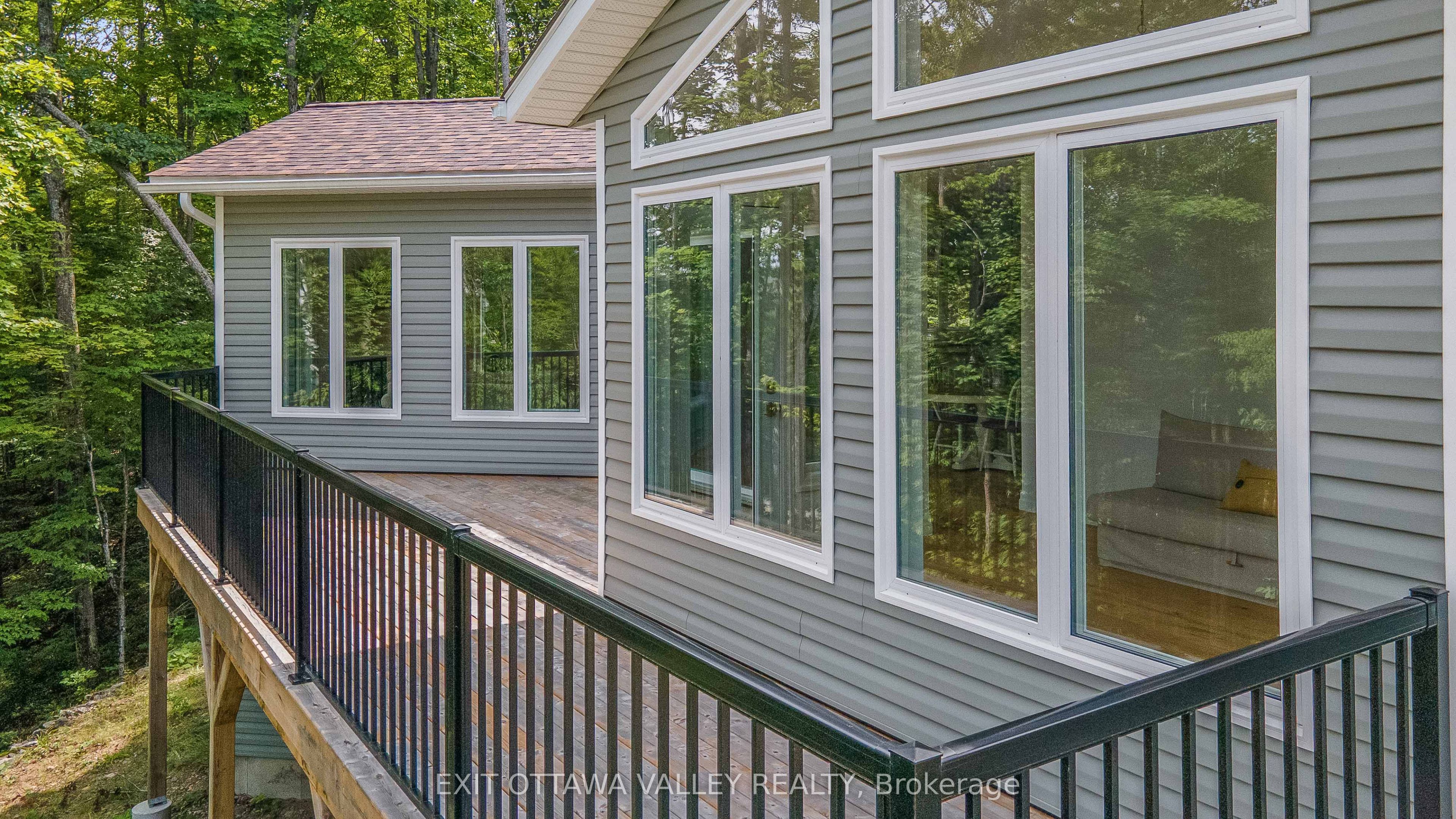 698 Mitchell Road, Madawaska Valley, ON K0J 1B0 photo 5