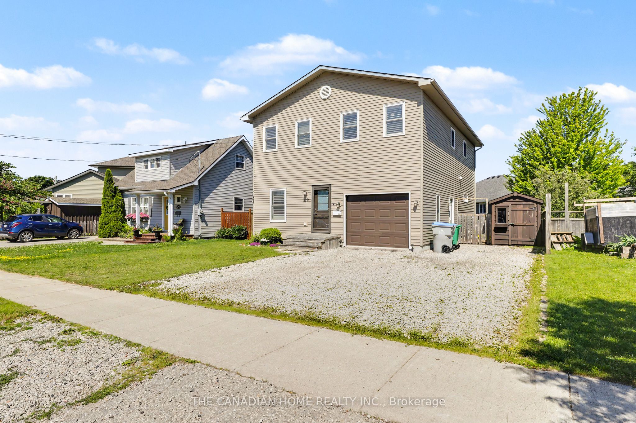 219 PICTON Street E, Goderich, ON N7A 1K1 photo 2