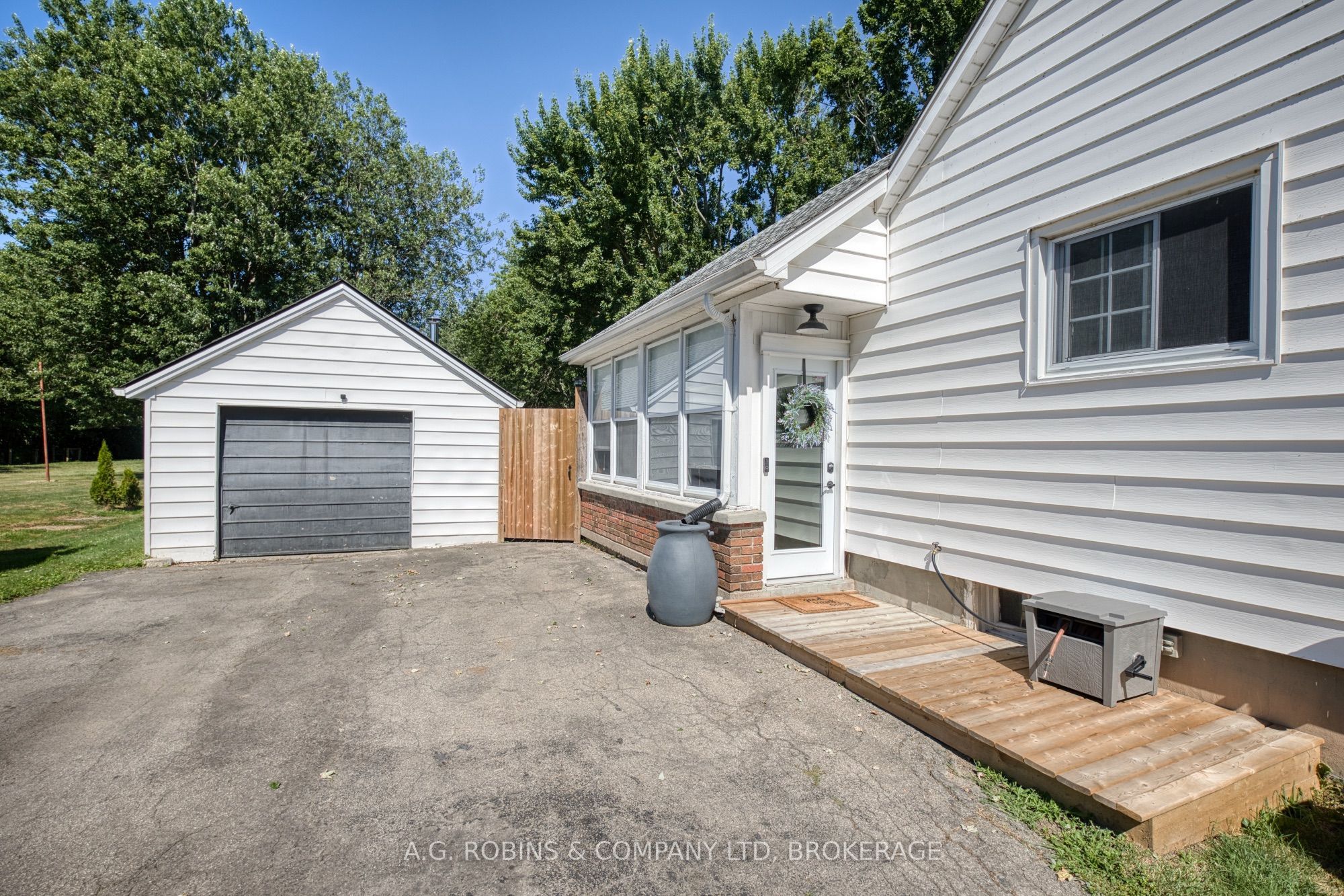 972 Silver Bay Road, Port Colborne, ON L3K 5V3 photo 5