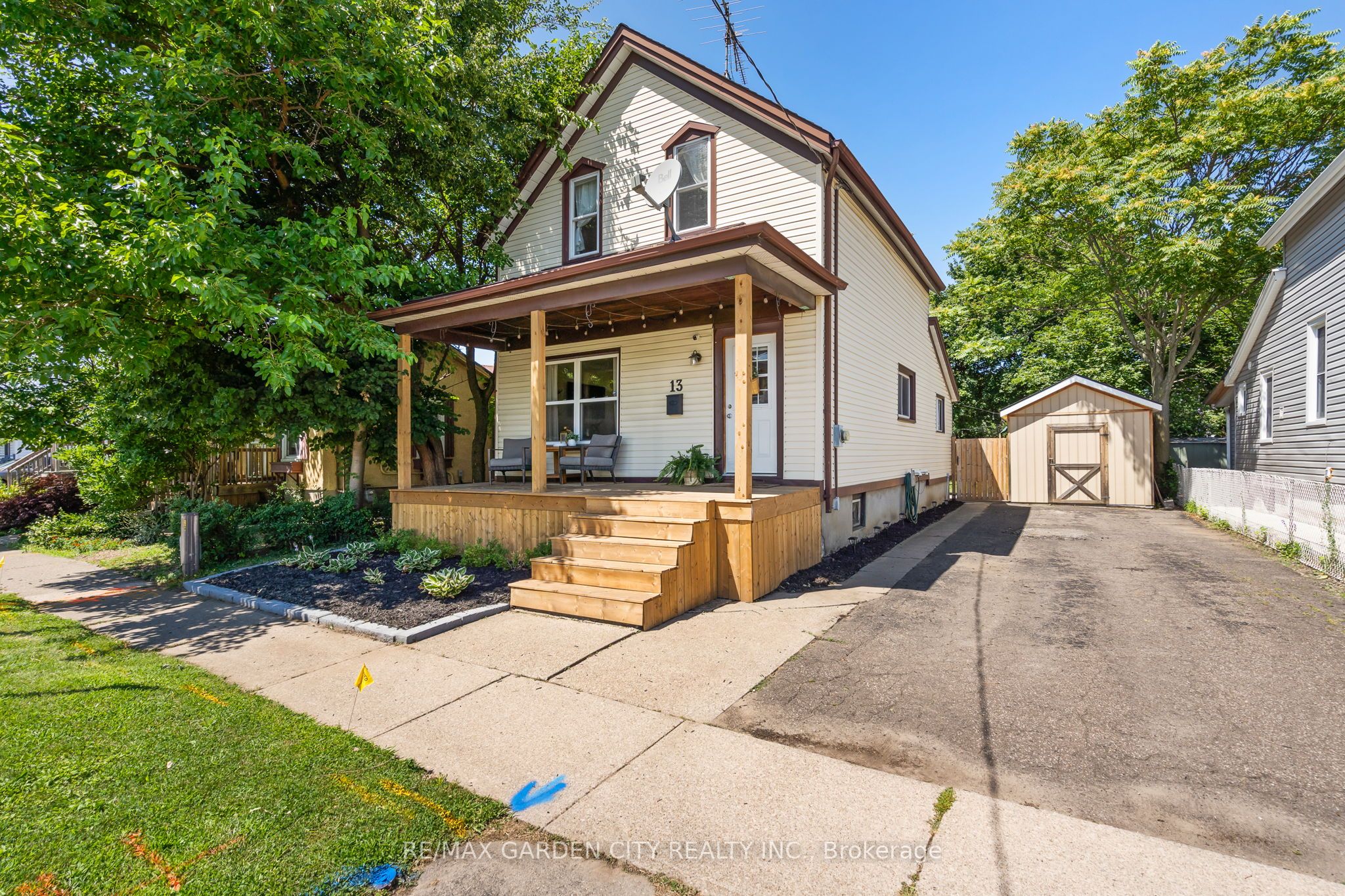 13 Maple Street, St. Catharines, ON L2R 2A6 photo 4