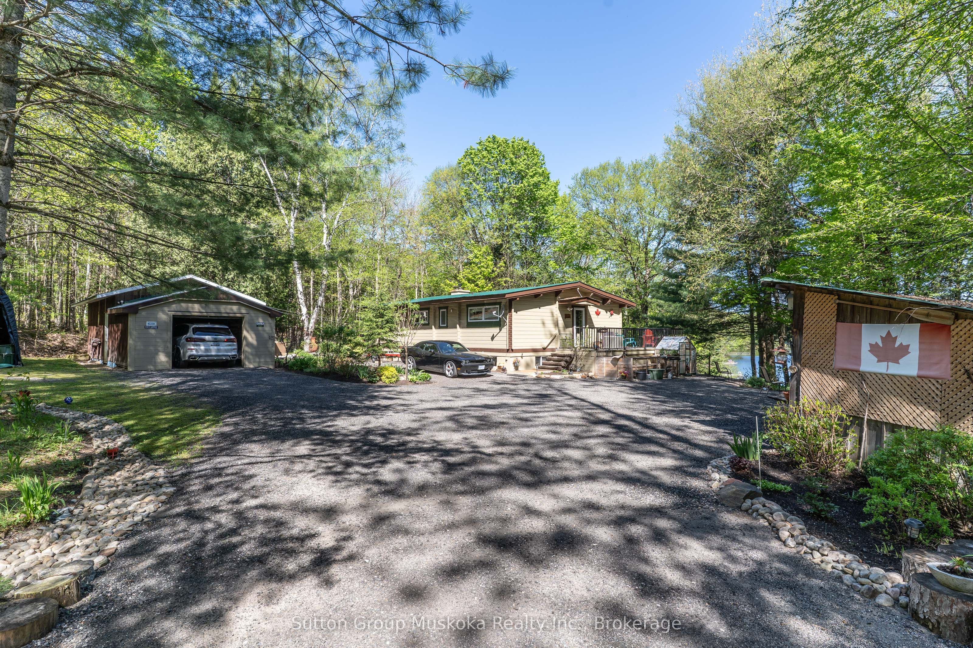 236 Hoodstown Road, Huntsville, ON P1H 2J2 photo 3