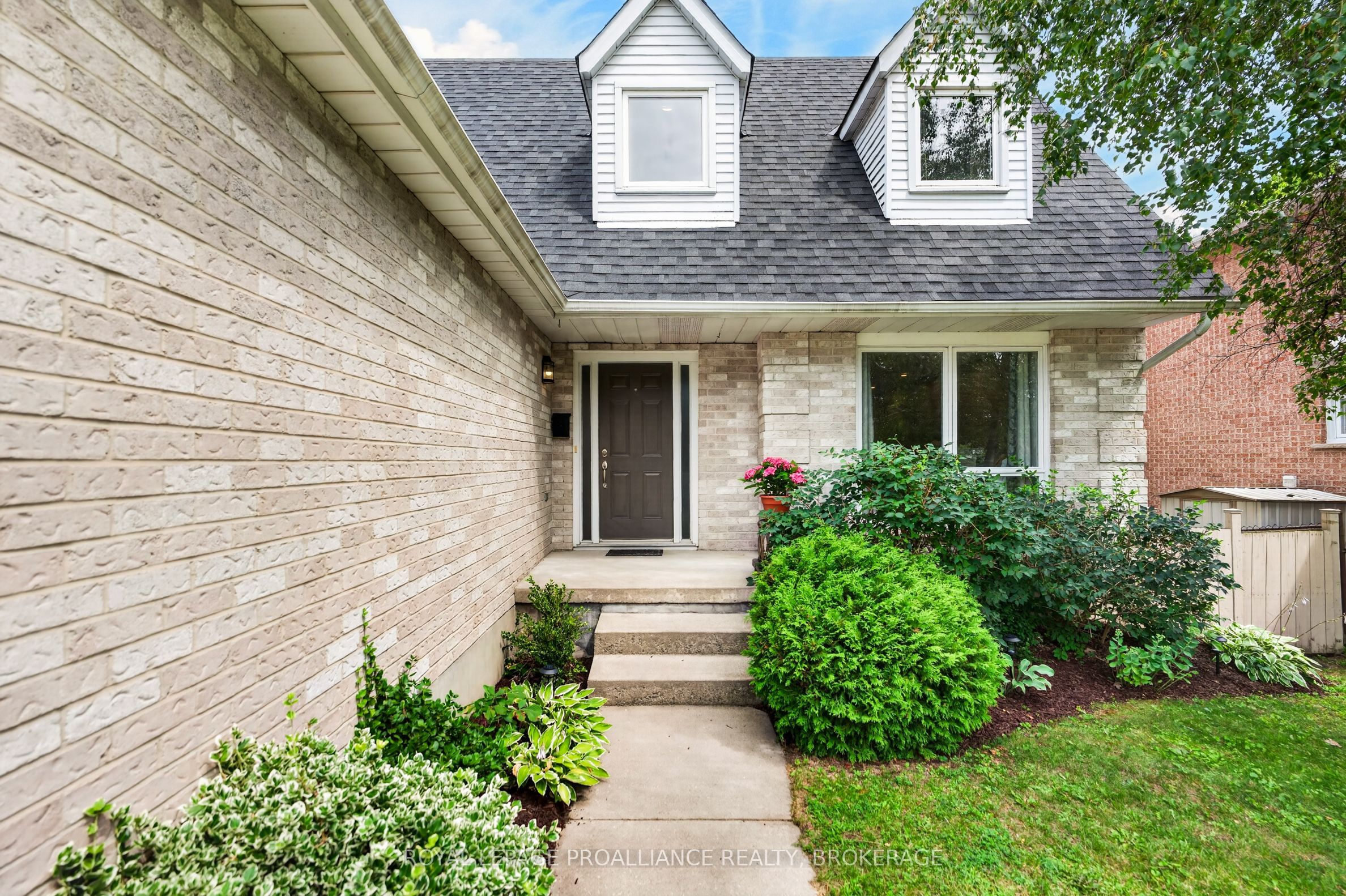 1093 Bauder Crescent, Kingston, ON K7P 1M6 photo 4