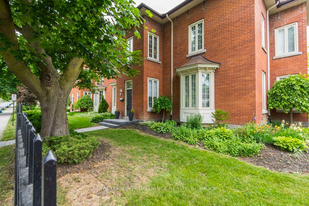 233 John Street 5, Belleville, ON K8N 3G2 photo 4