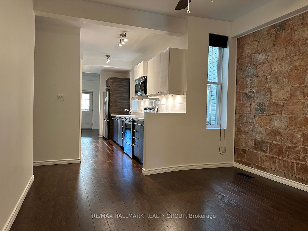 197 Cathcart Street A, Lower Town - Sandy Hill, ON K1N 5C1 photo 4