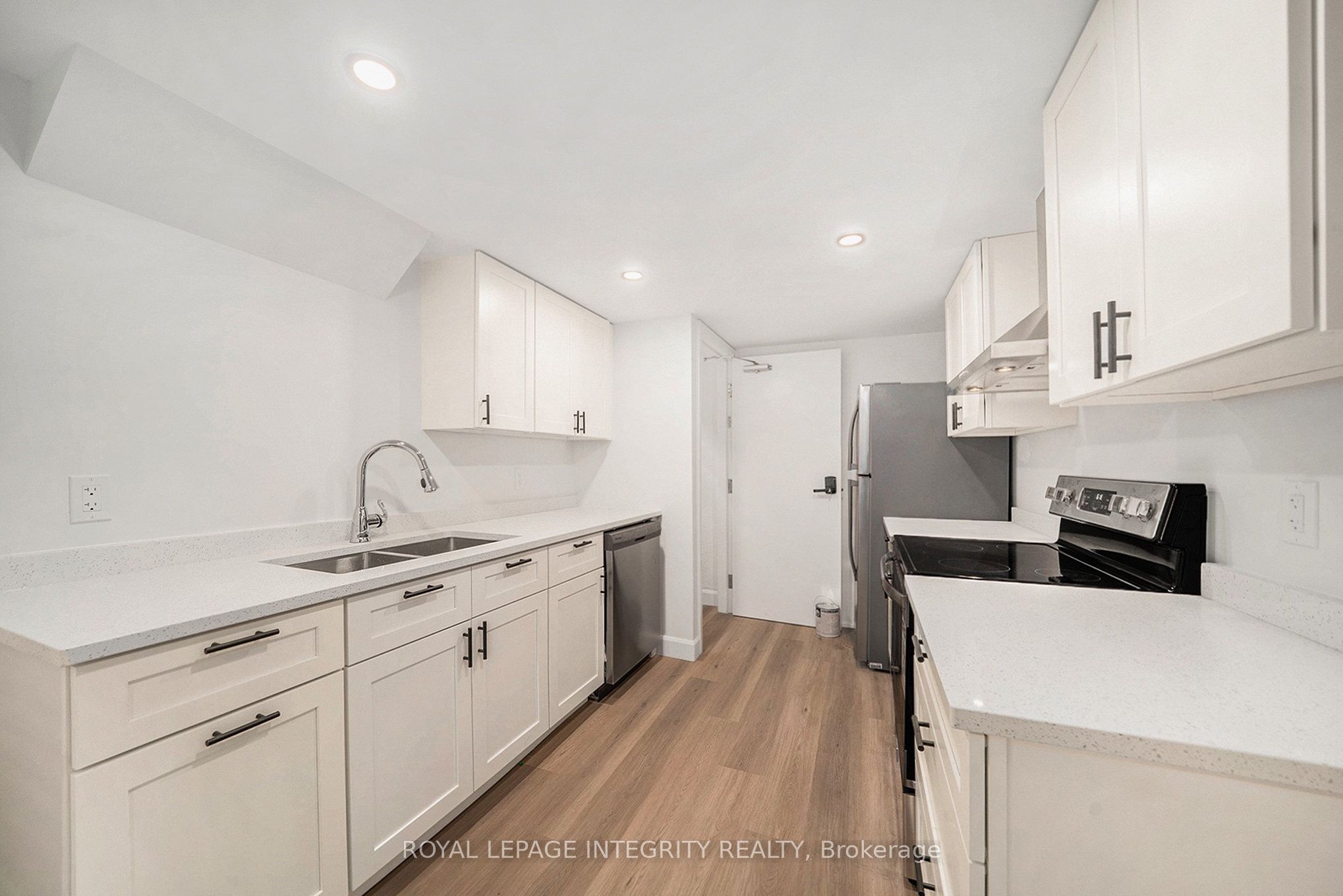 58 Wigan Drive B, Cityview - Parkwoods Hills - Rideau Shore, ON K2E 6L1 photo 5