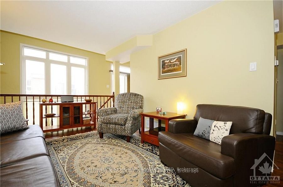 220 Freedom Private, Alta Vista and Area, ON K1G 6W2 photo 2