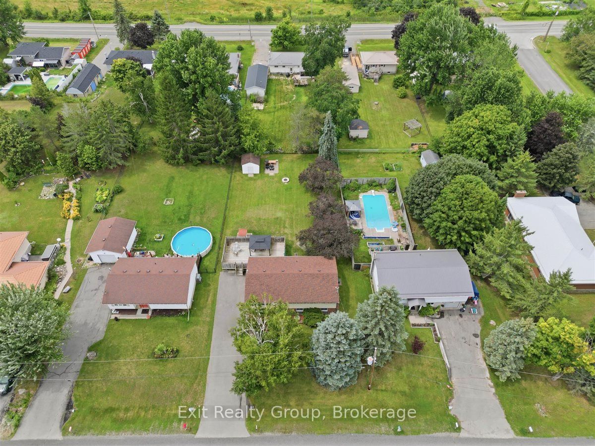 197 Chatterton Valley Crescent, Quinte West, ON K0K 2B0 photo 2