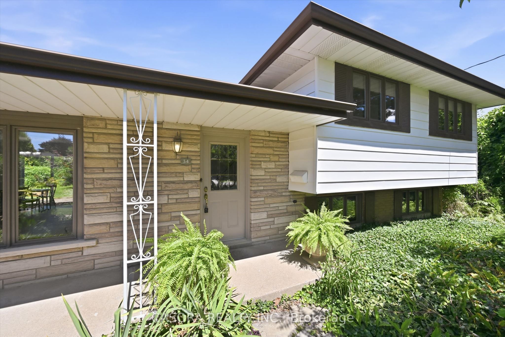 34 Christopher Drive, Hamilton, ON L9B 1G7 photo 4