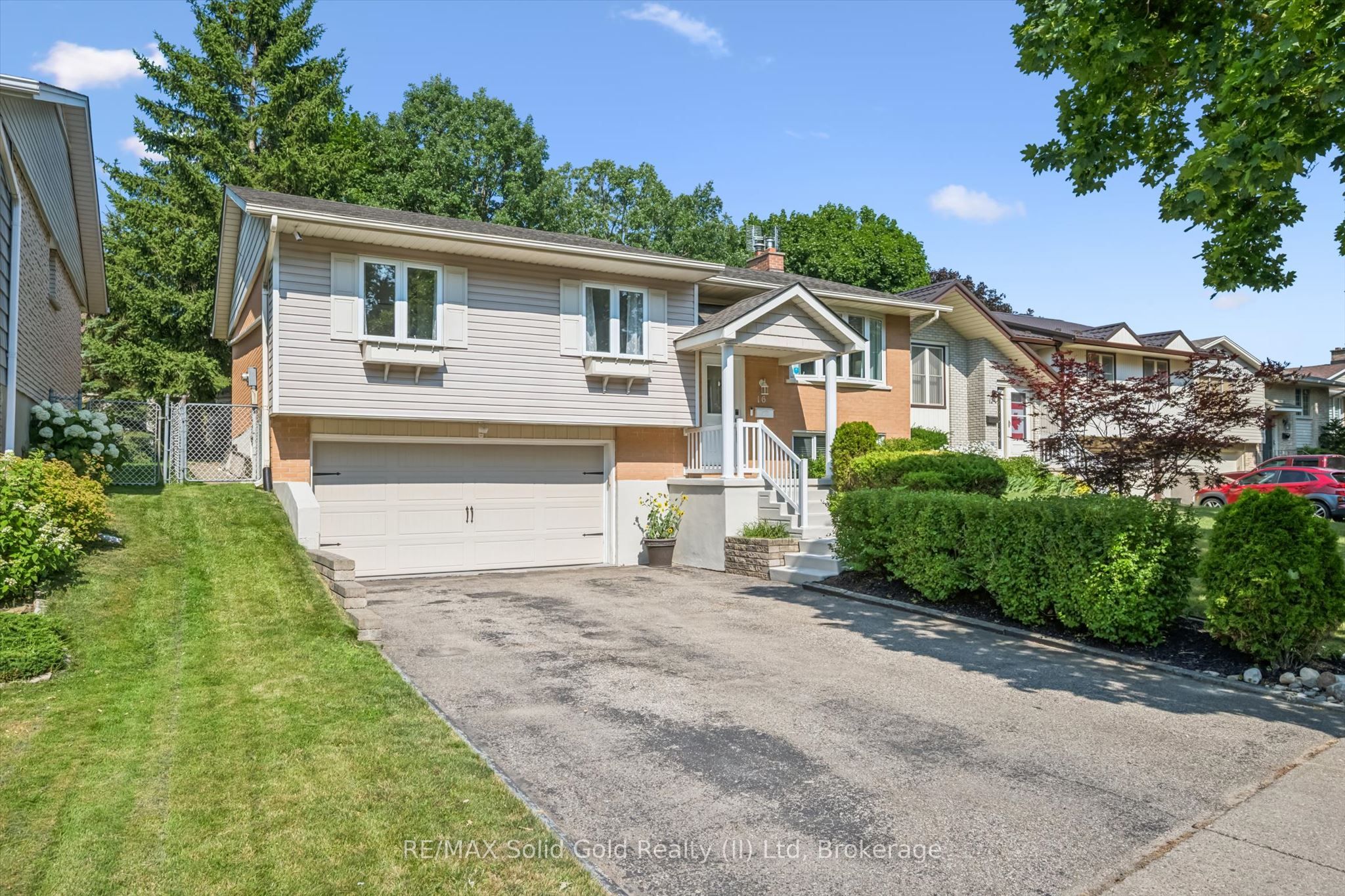 16 Nipigon Street, Kitchener, ON N2B 3M3 photo 2