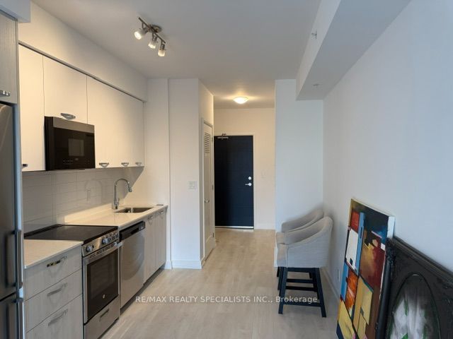75 James Street S 708, Hamilton, ON L8P 2Y9 photo 4