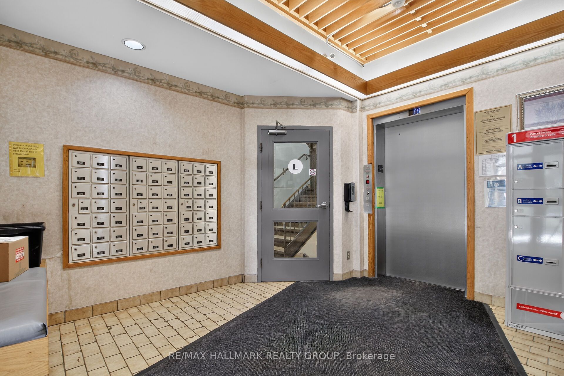 6470 Bilberry Drive 306, Orleans - Convent Glen and Area, ON K1C 4P1 photo 4