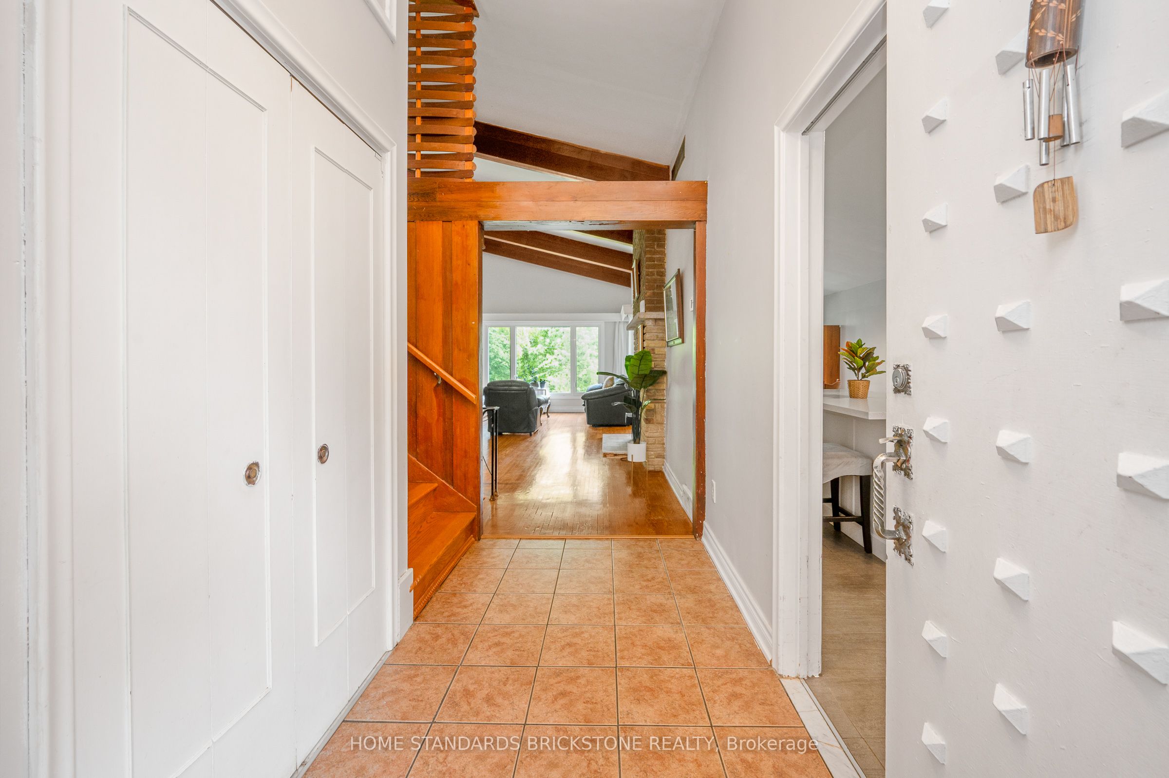 72 Mountain Avenue N, Hamilton, ON L8G 3P5 photo 5