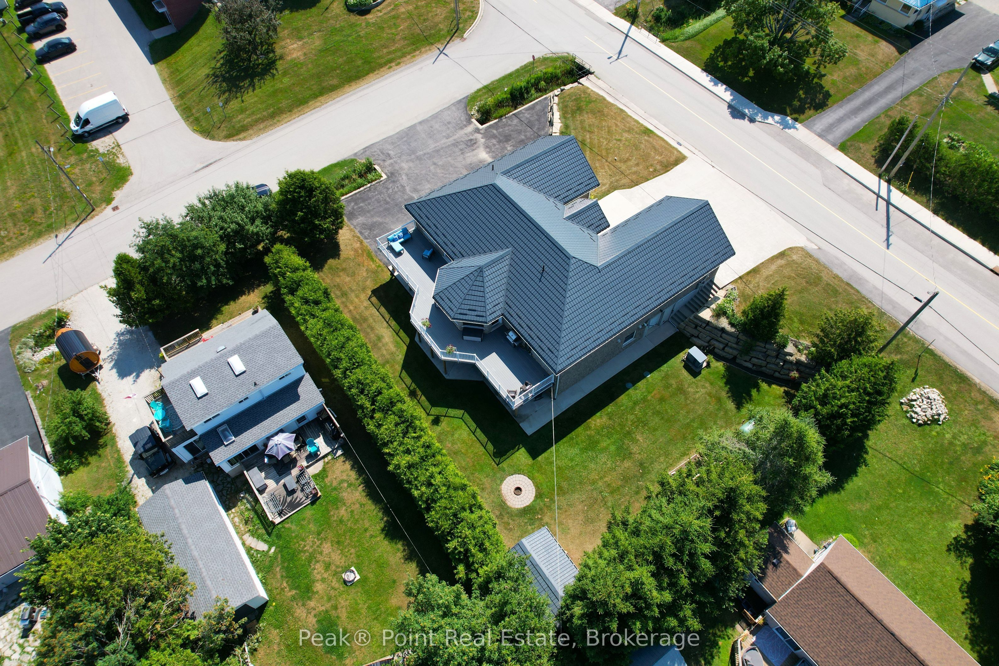20 Moore Street, Northern Bruce Peninsula, ON N0H 1W0 photo 2