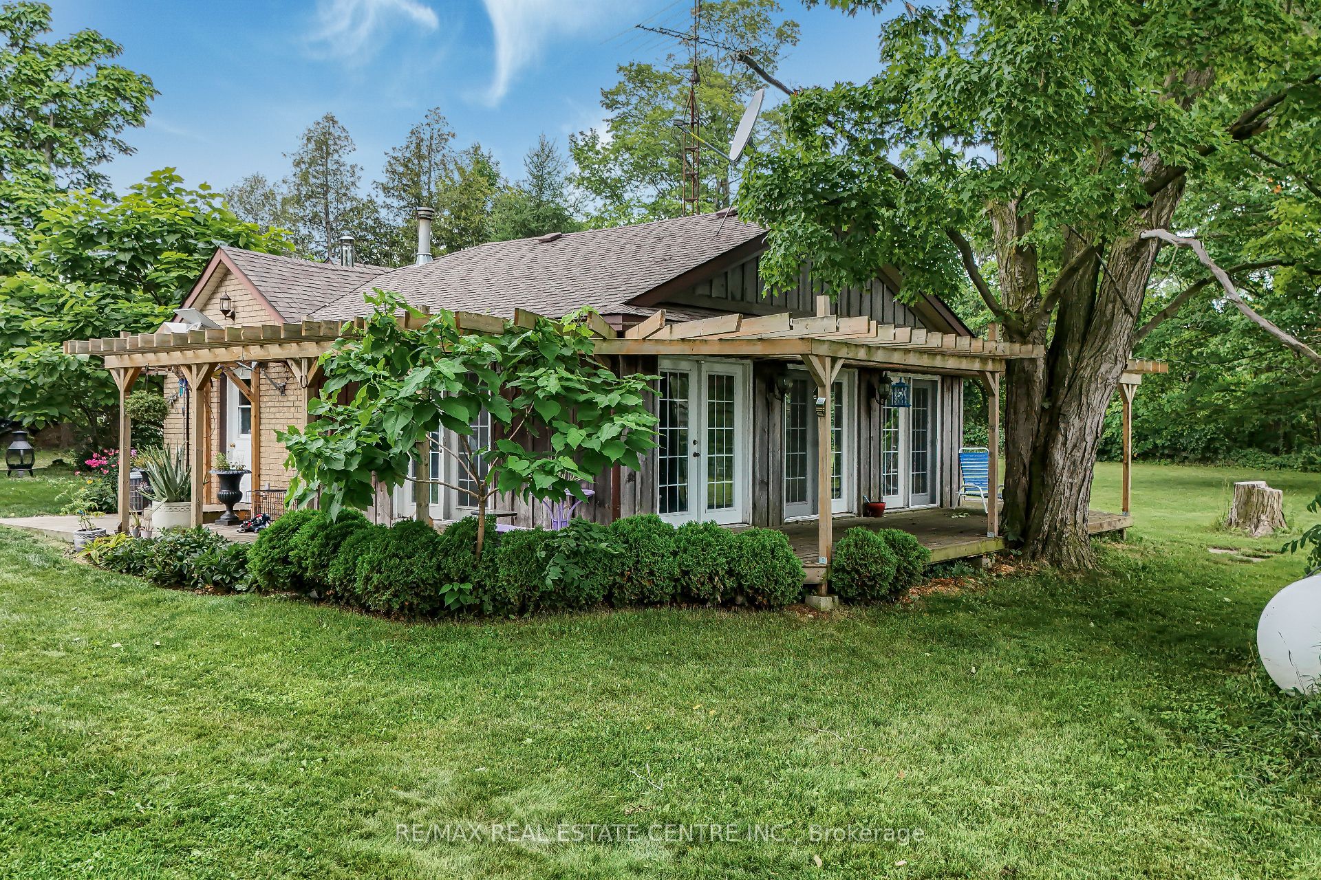 1374 5th Concession Road W, Hamilton, ON L0R 2H2 photo 4